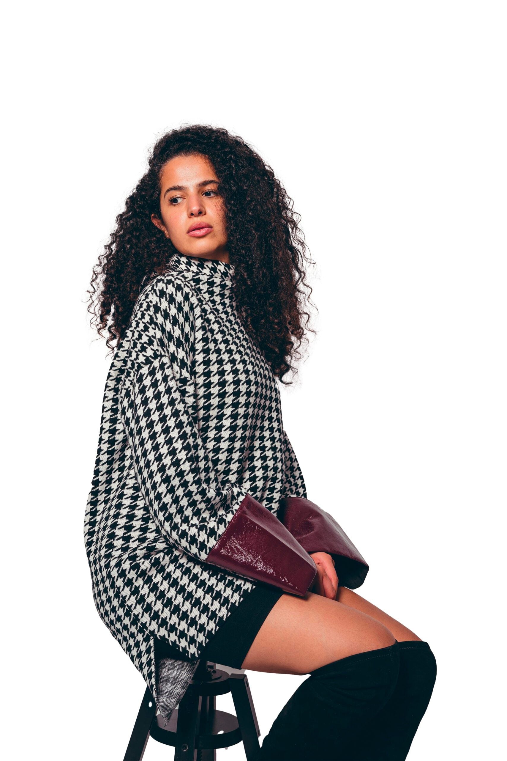 Women's high-necked كنزة صوفية