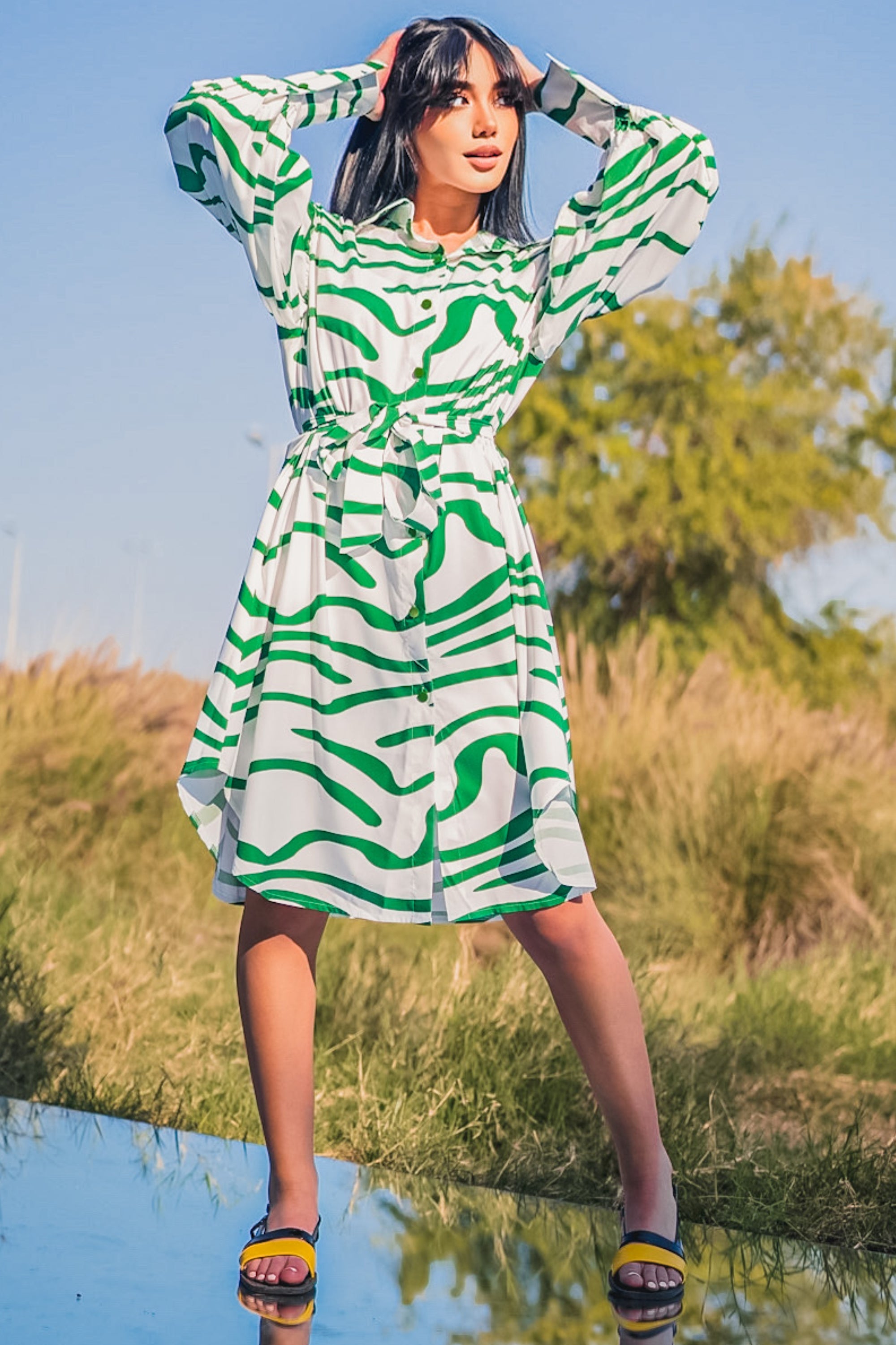 DRESS FLOW MID LONG SLEEVE PRINTED00 - فستان متناسق متوسط الطول اكمام طويله نمط مطبوع