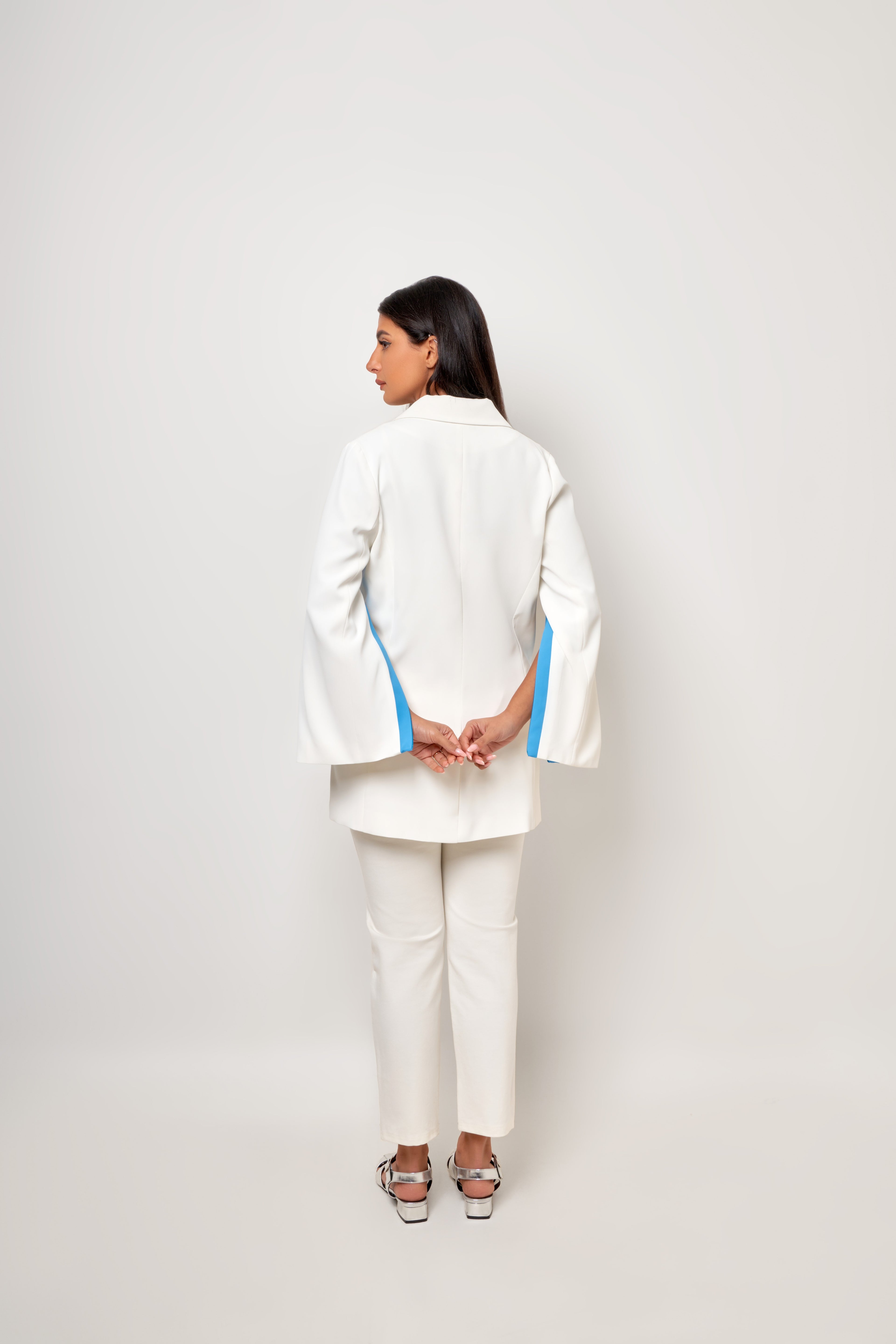 Be optimistic- blazer fit mid long sleeve plain-جاكت متناسق متوسط الطول اكمام طويله ساده