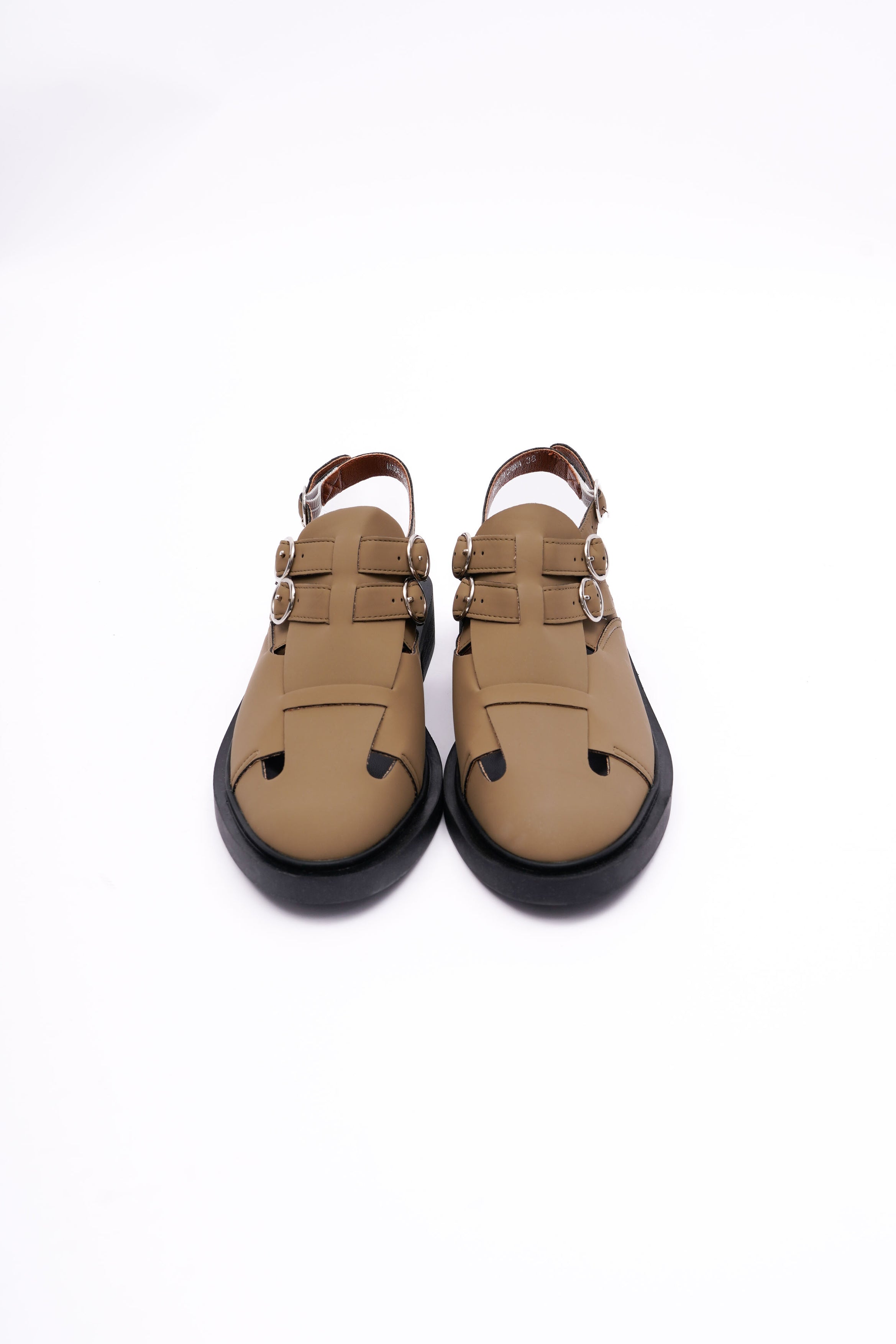 Timeless style SHOES / PLANحذاء / بنمط كرستال