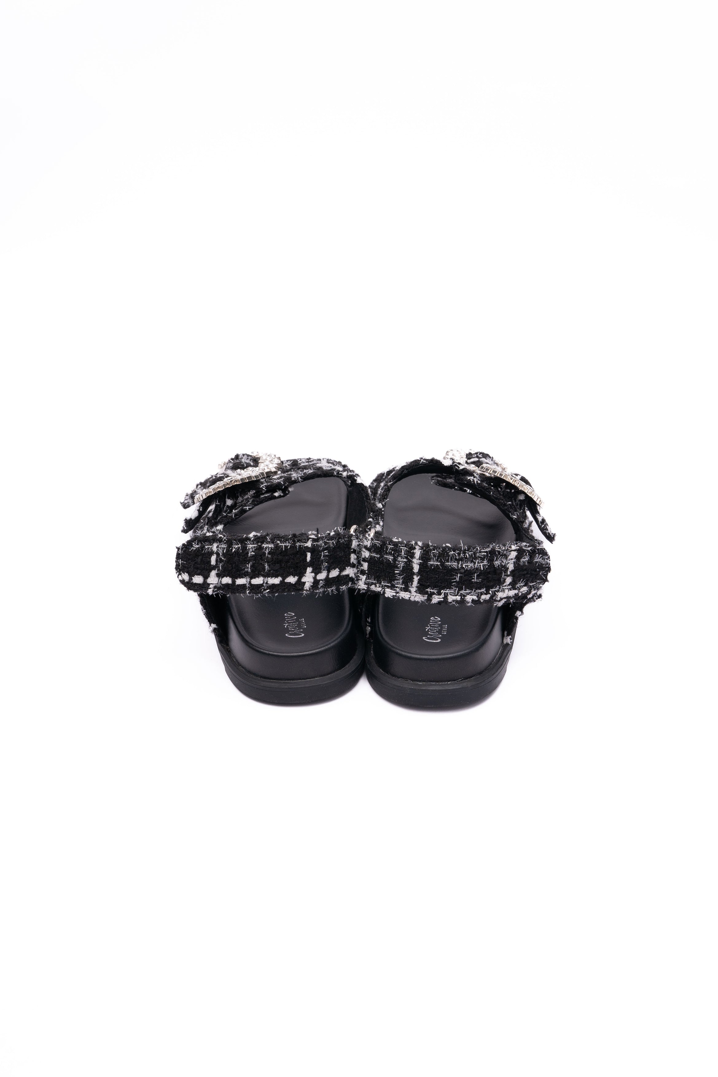 Classic Kicks SANDAL / CRYSTAL صندل  / بنمط كرستال