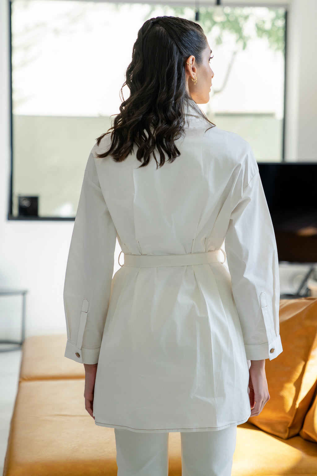 Lily Glow mid shirt long sleeve plain قميص متوسط الطول كم طويل سادة