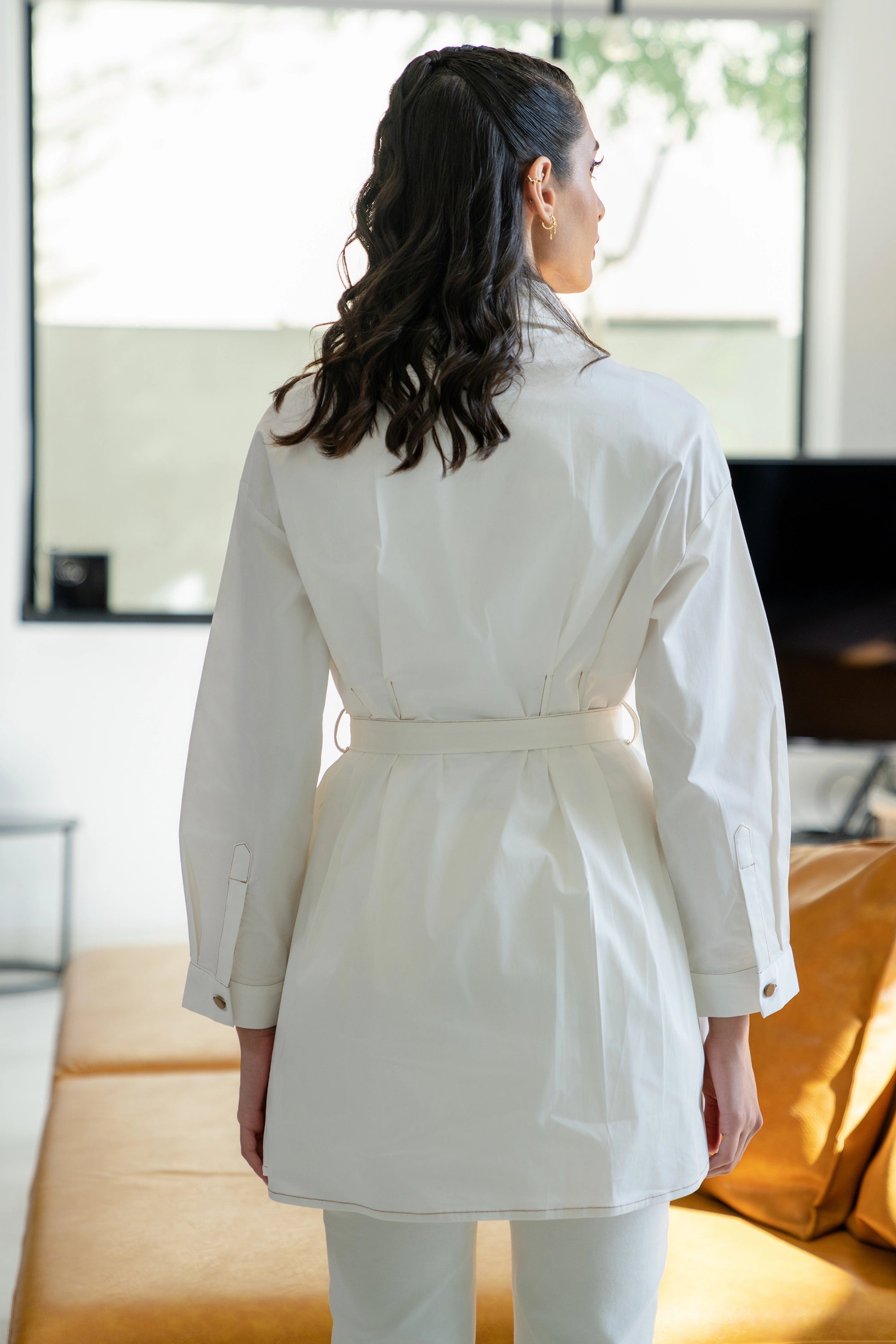 Lily Glow mid shirt long sleeve plain قميص متوسط الطول كم طويل سادة
