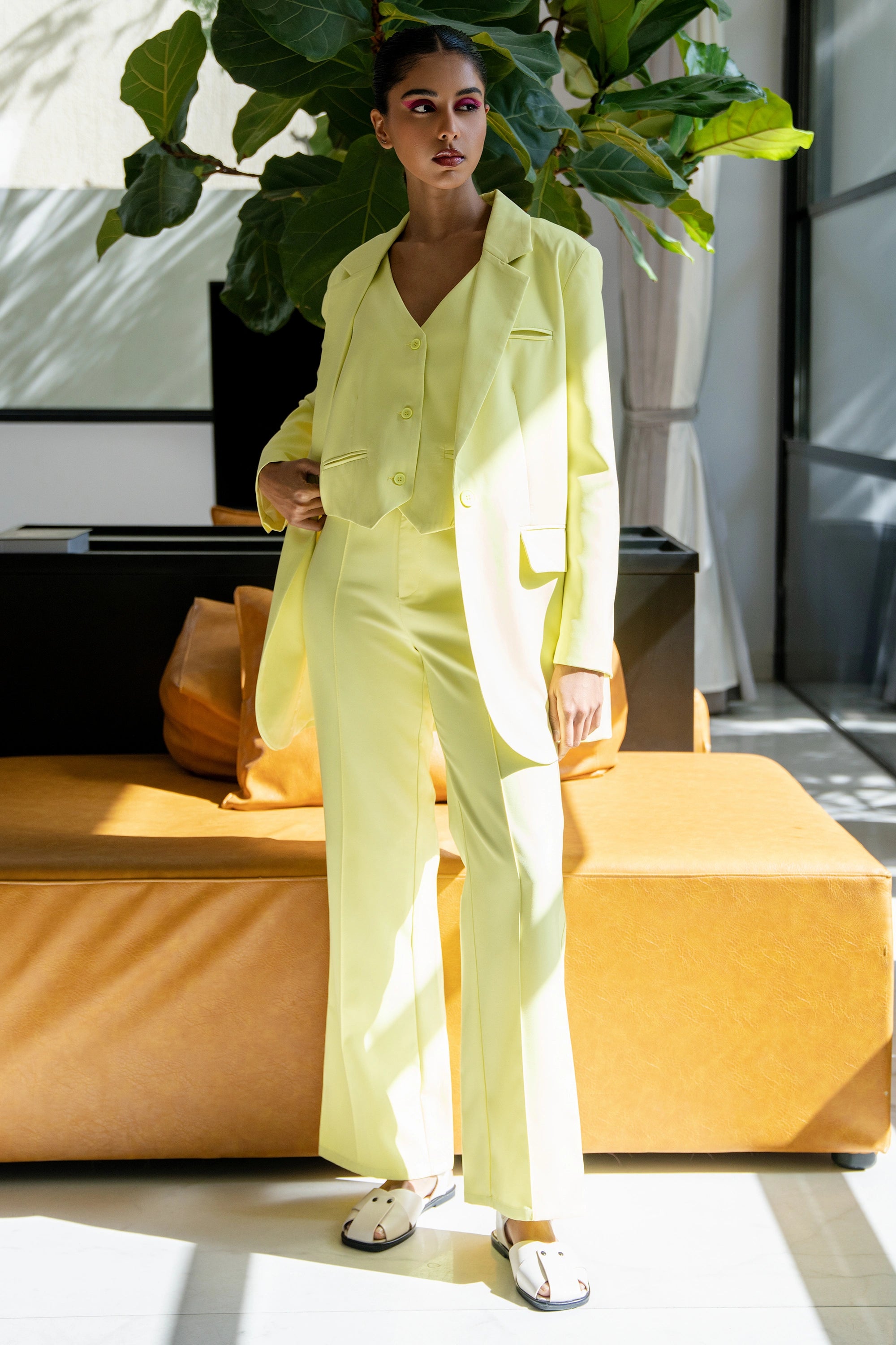 Sunshine fit  جاكيت متناسق كم طويل سادة