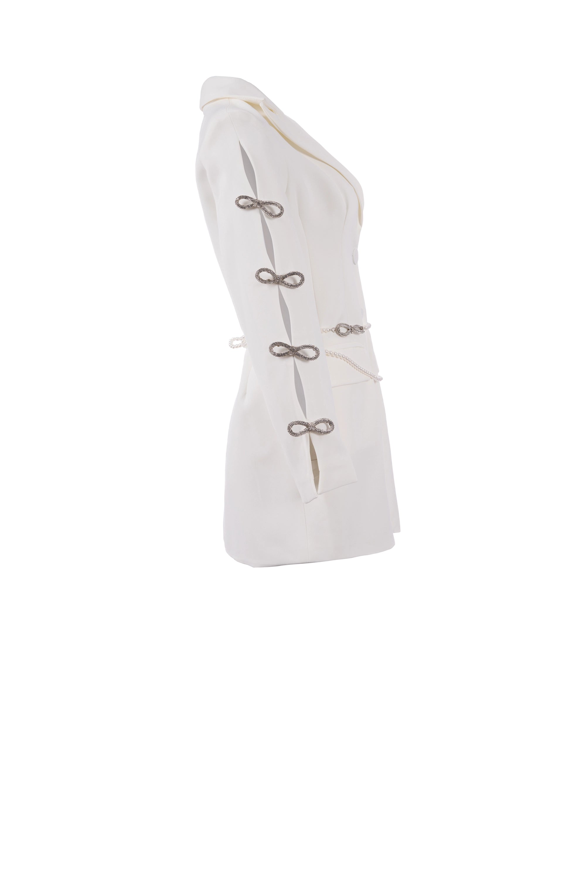 Ivory fit blazer long sleeve plainبليزر متناسق بأكمام طويلة عادي