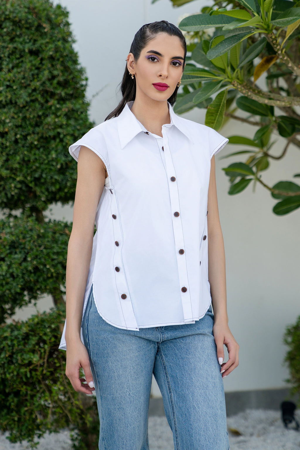 Arctic Grace fit shirt sleeveless plain قميص متناسق بدون أكمام سادة