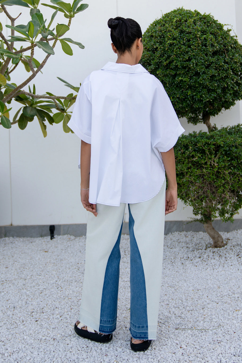 Classic White fit shirt half sleeve plain قميص متناسق كم قصير سادة