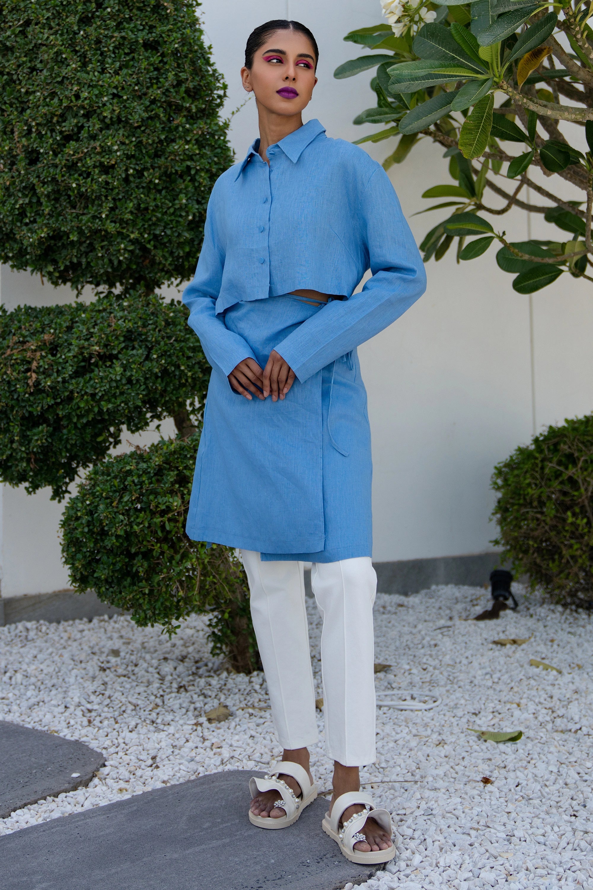 Aurora set of short skirt and long sleeve shirtطقم جاكيت طويل الكم مع تنورة قصيرة