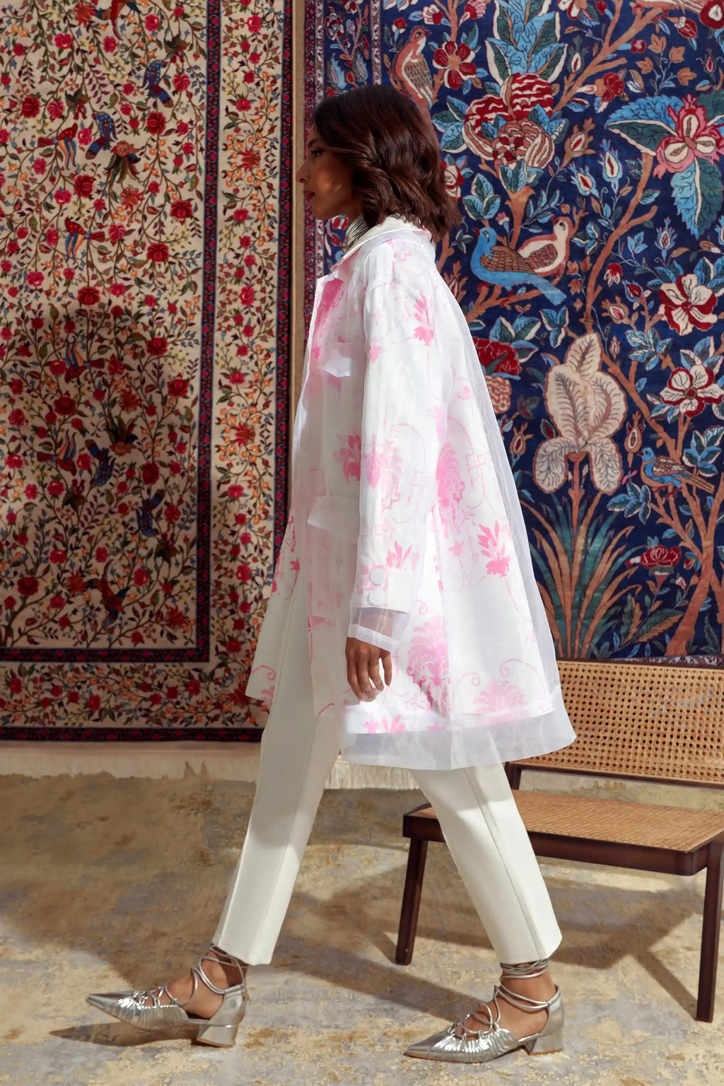 Lush Pink mid jacket long sleeve جاكيت متوسط الطول كم طويل