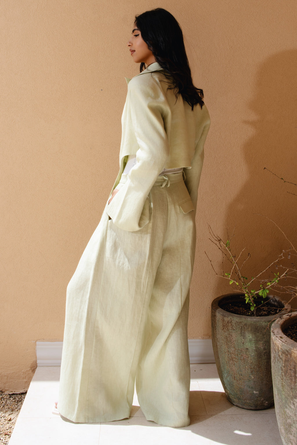 Mint Linen Co.ord set بليزر مزدوج الصدر. حاشية منخفضة مع فتحة على الأكمام