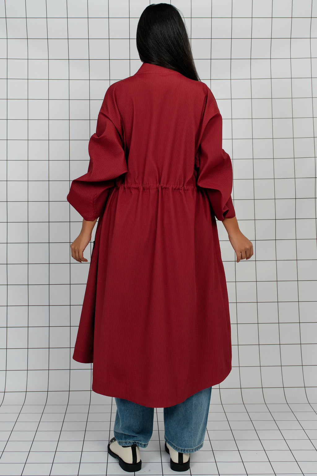 LETS HANG THE CLUE	LONG SLEEVE LOSSE FIT A LINE SHAPE	قصة واسعة, أكمام طويلة تناسب شكل A