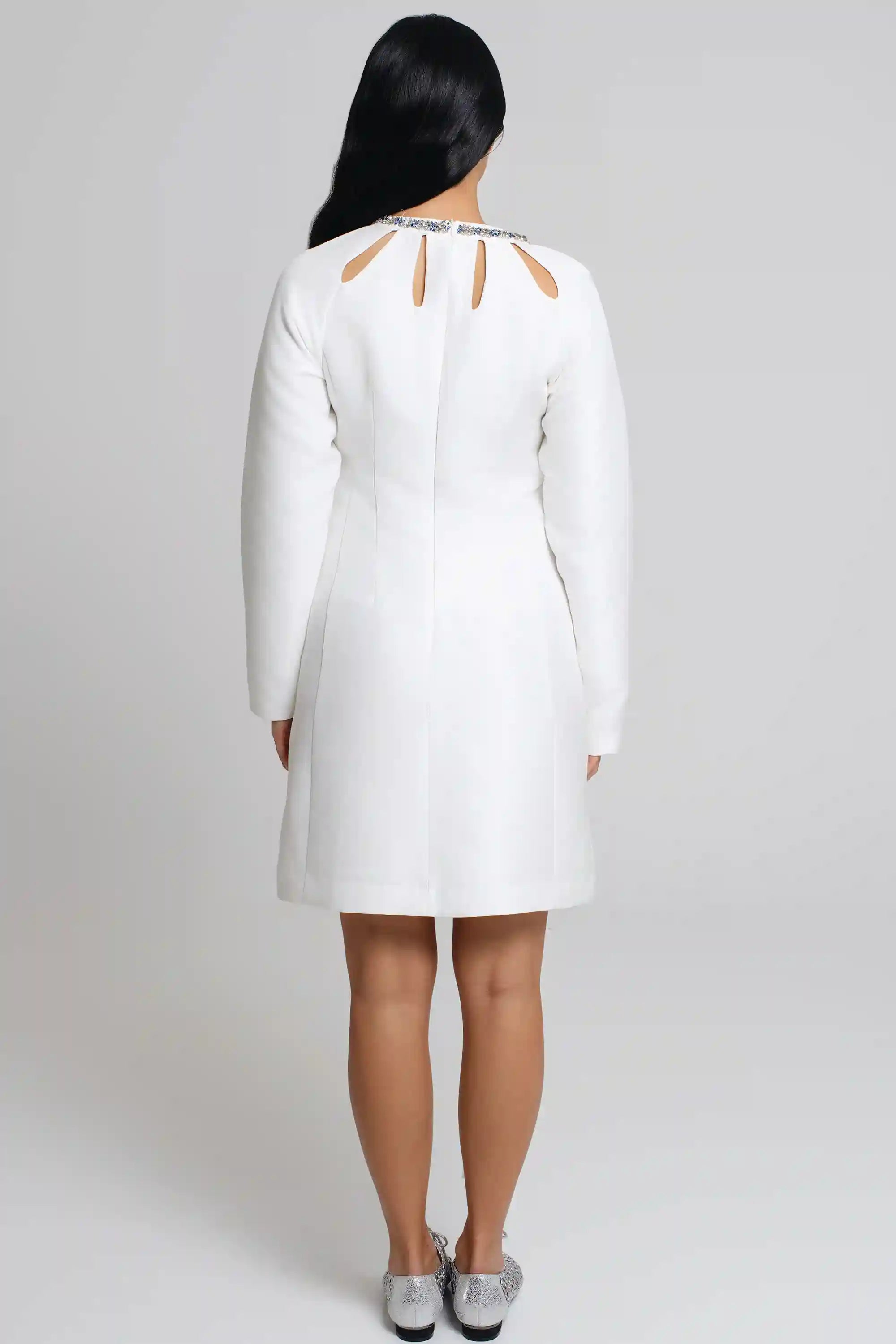 Urban Elite 	A Line Long sleeve mid length-متوسط الطول باكمام