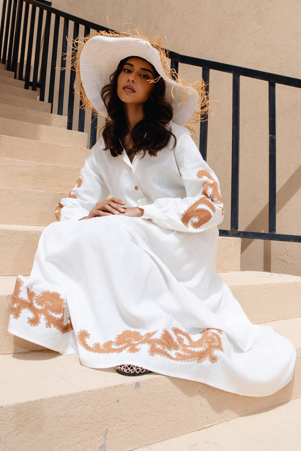 Free Spirt trend	long sleeve full length Aline 	أكمام طويلة وطول كامل