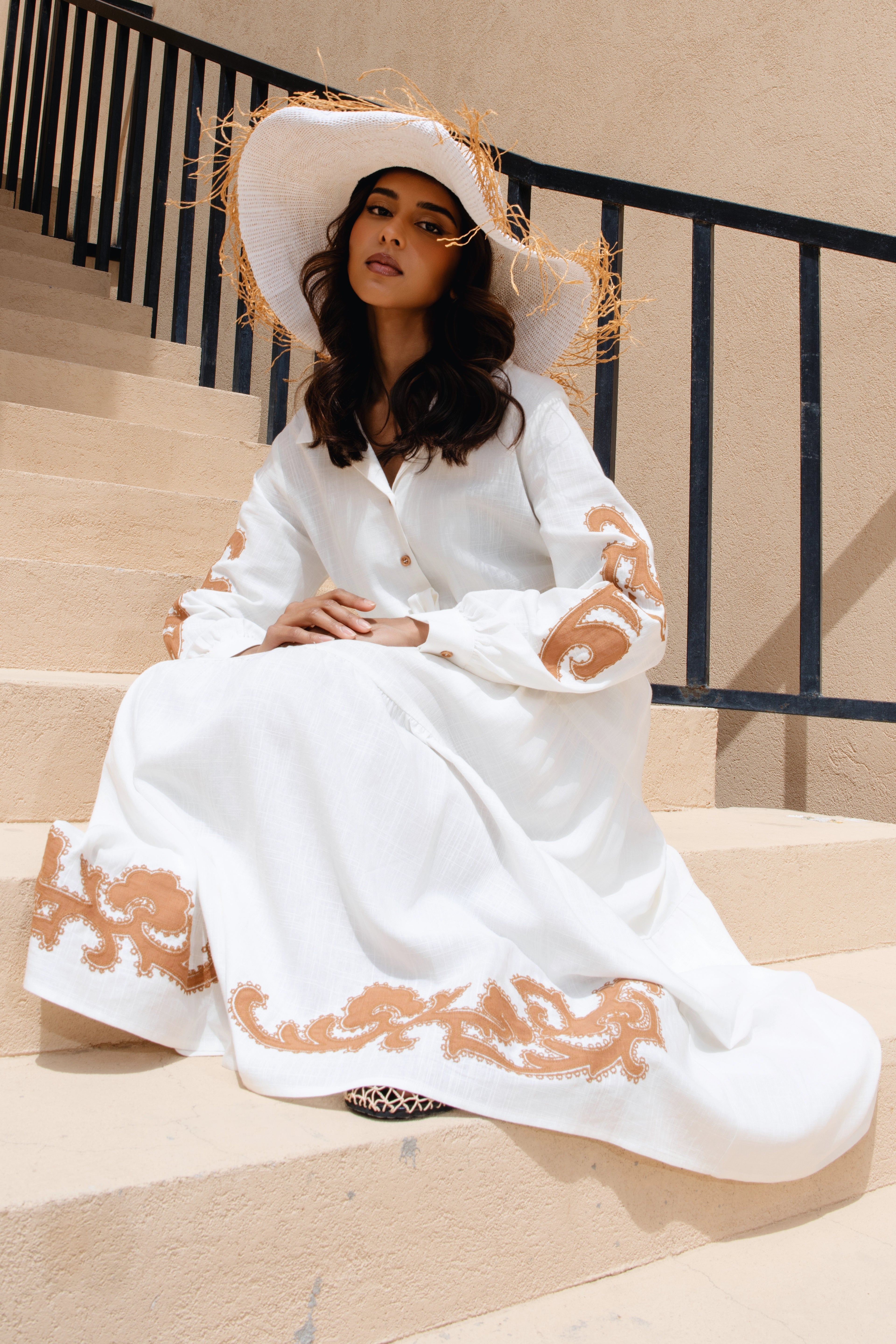 Free Spirt trend	long sleeve full length Aline 	أكمام طويلة وطول كامل
