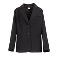 SLEEK SHADOW BLAZER Notch Lapel. Single Breasted Button Closure. Welt Pocket. تصميم ت خصوصي بأكمام طويلة وطول متوسط
