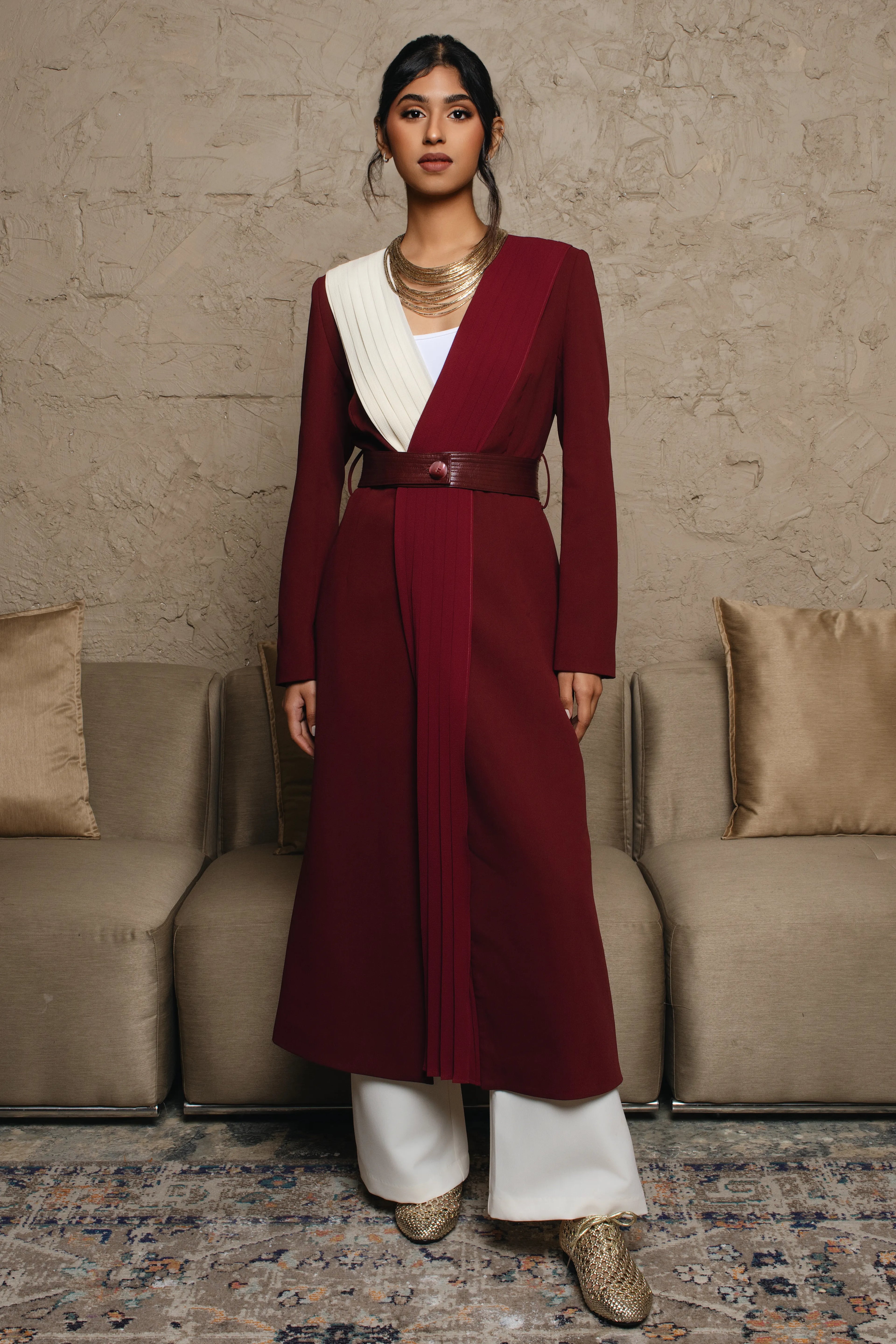 Everday OOTD	Long sleeve mid length tailored fit 	أكمام طويلة وطول متوسط ومقاس مخصص