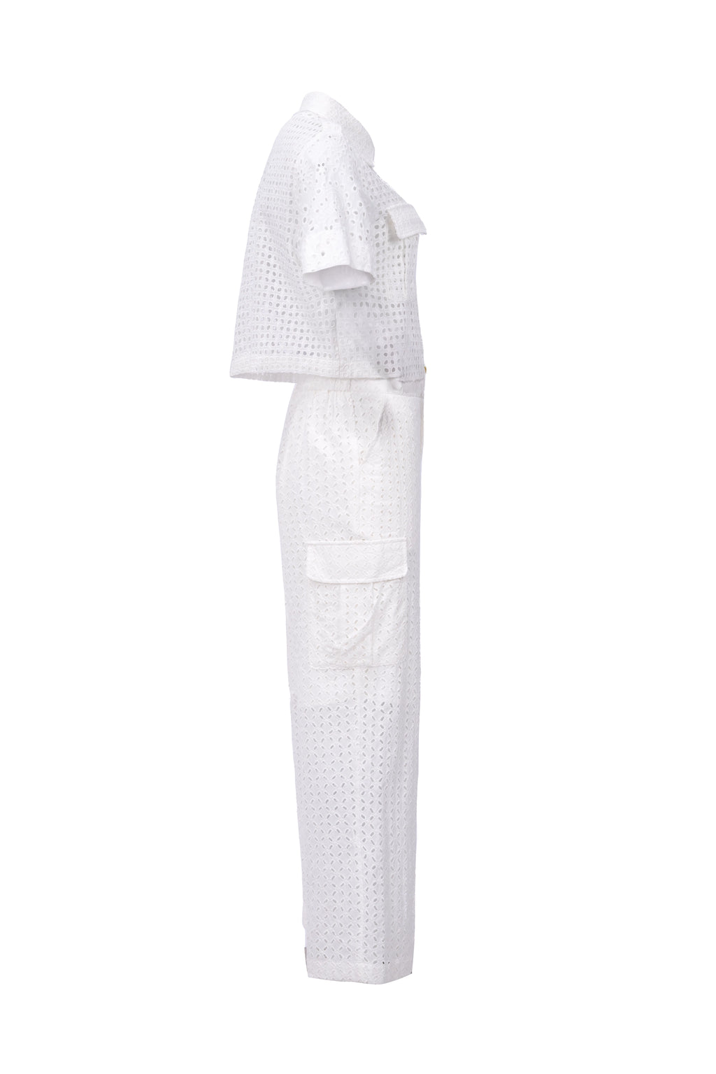 White Eyelet    قميص بأكمام قصيرة