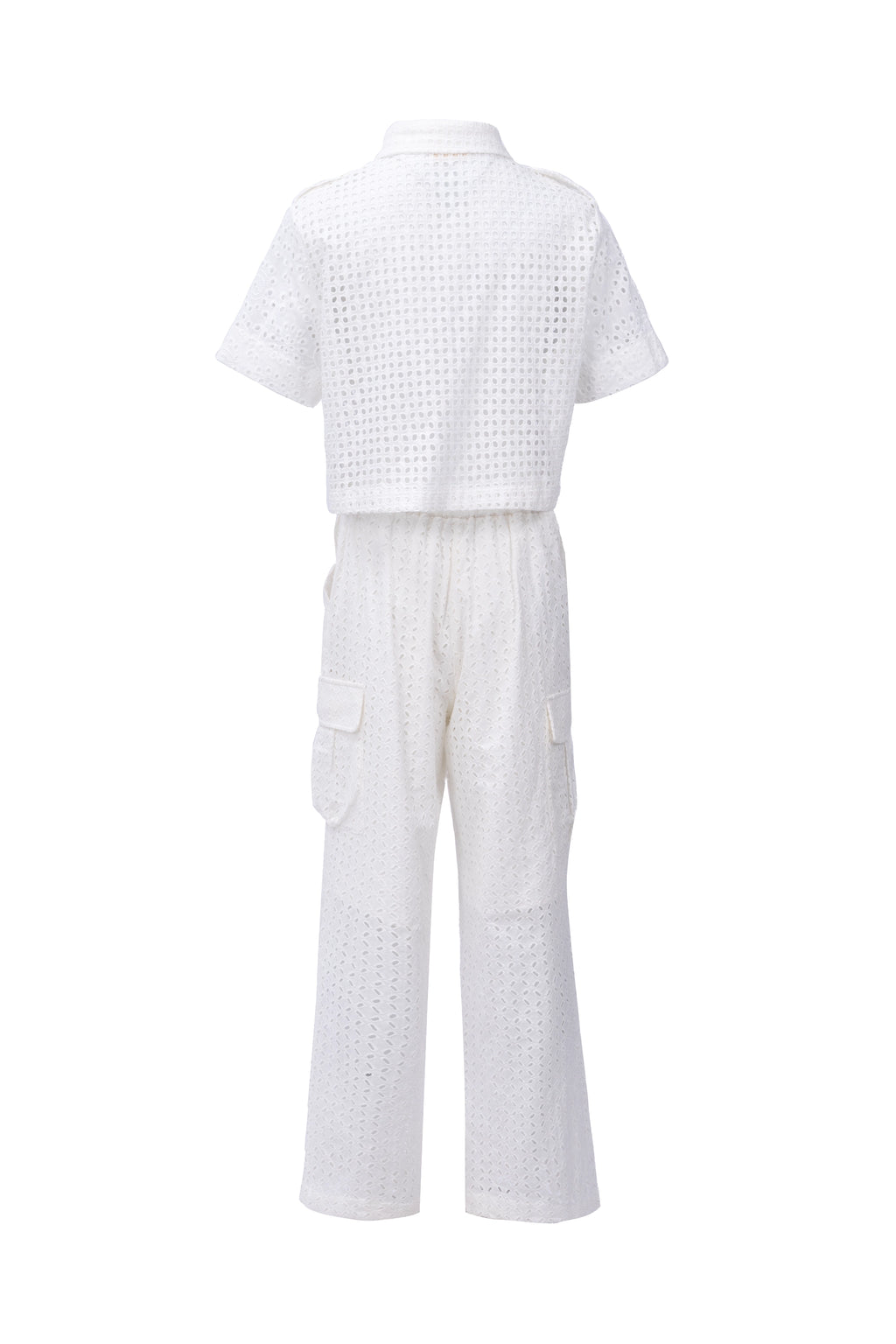 White Eyelet    قميص بأكمام قصيرة