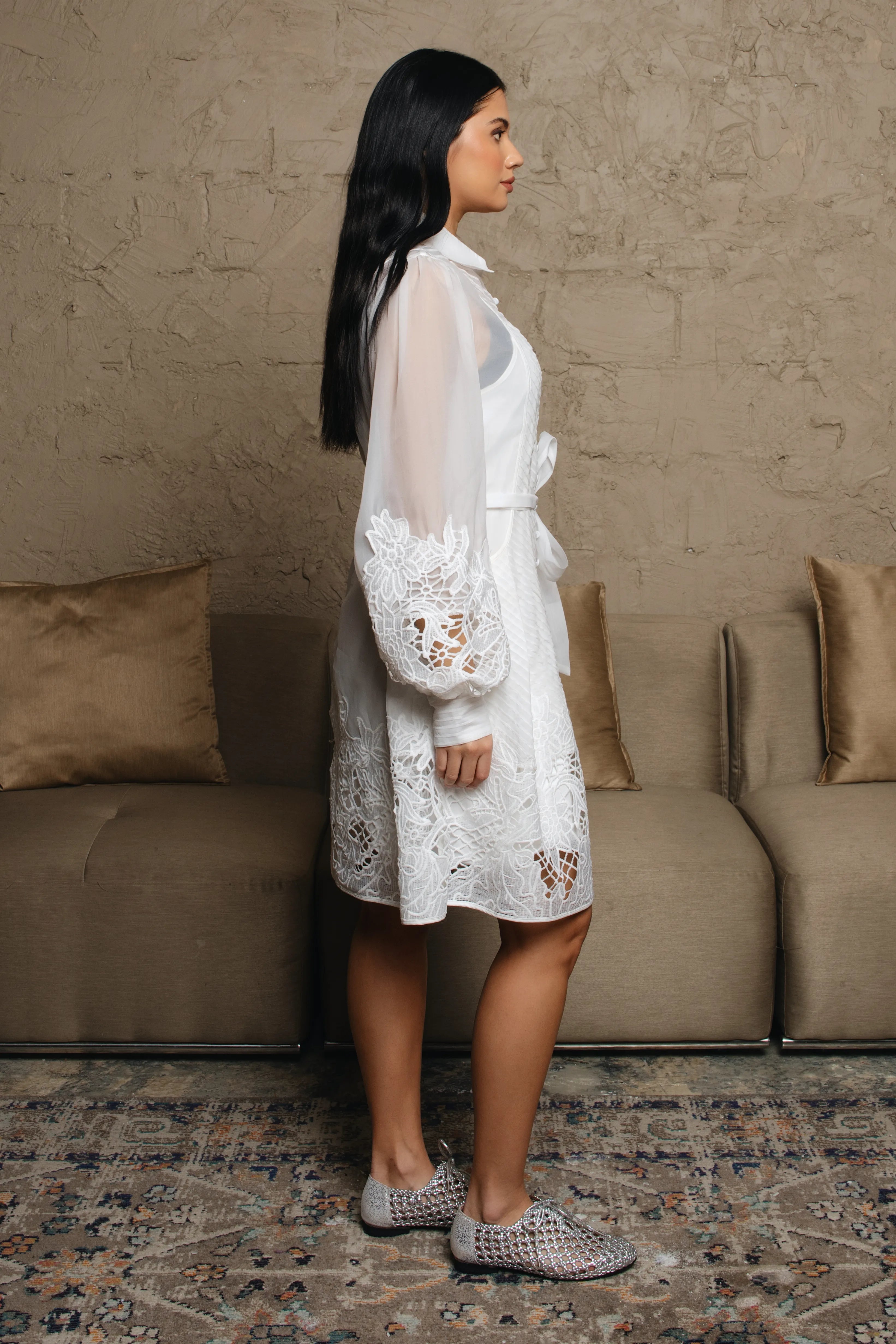 Just right as Sight	A Line Shape Long sleeve Mid Length	شكل خط A كم طويل متوسط الطول