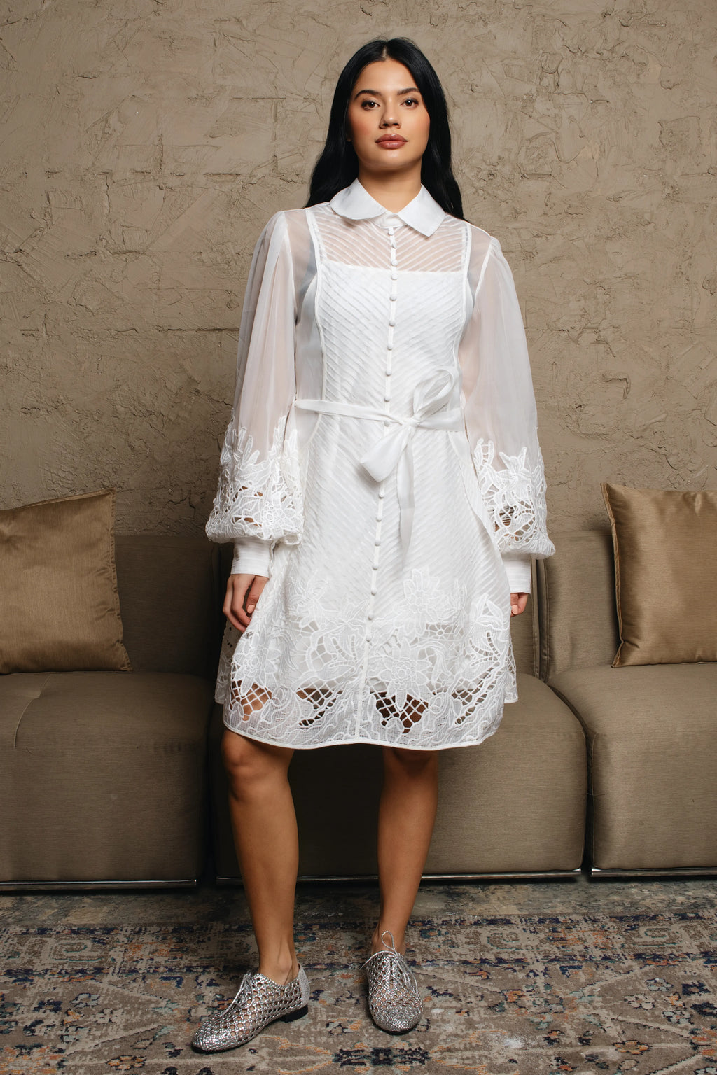 Just right as Sight	A Line Shape Long sleeve Mid Length	شكل خط A كم طويل متوسط الطول