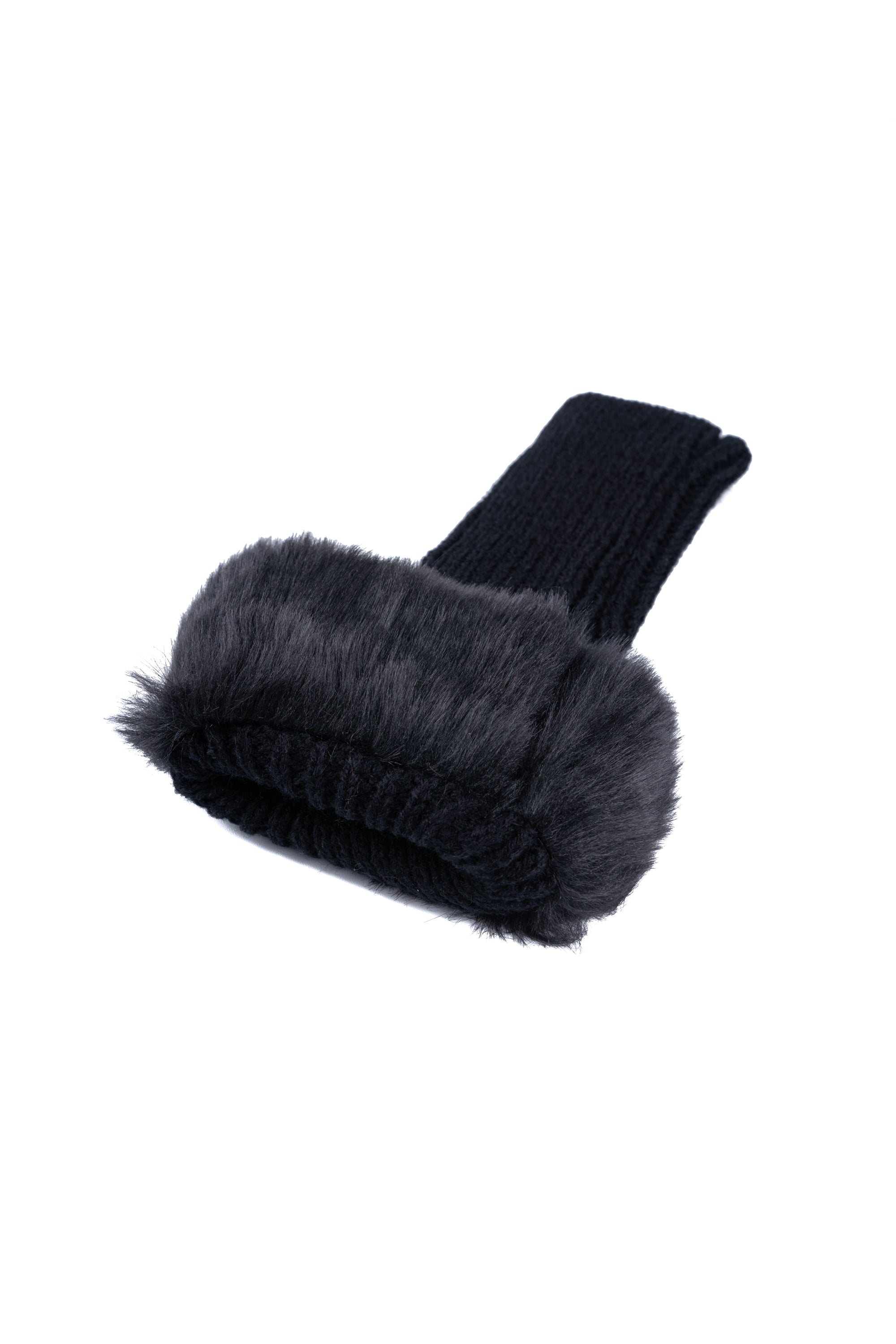 HAND SLEEVS 01 AW25 أكمام اليد