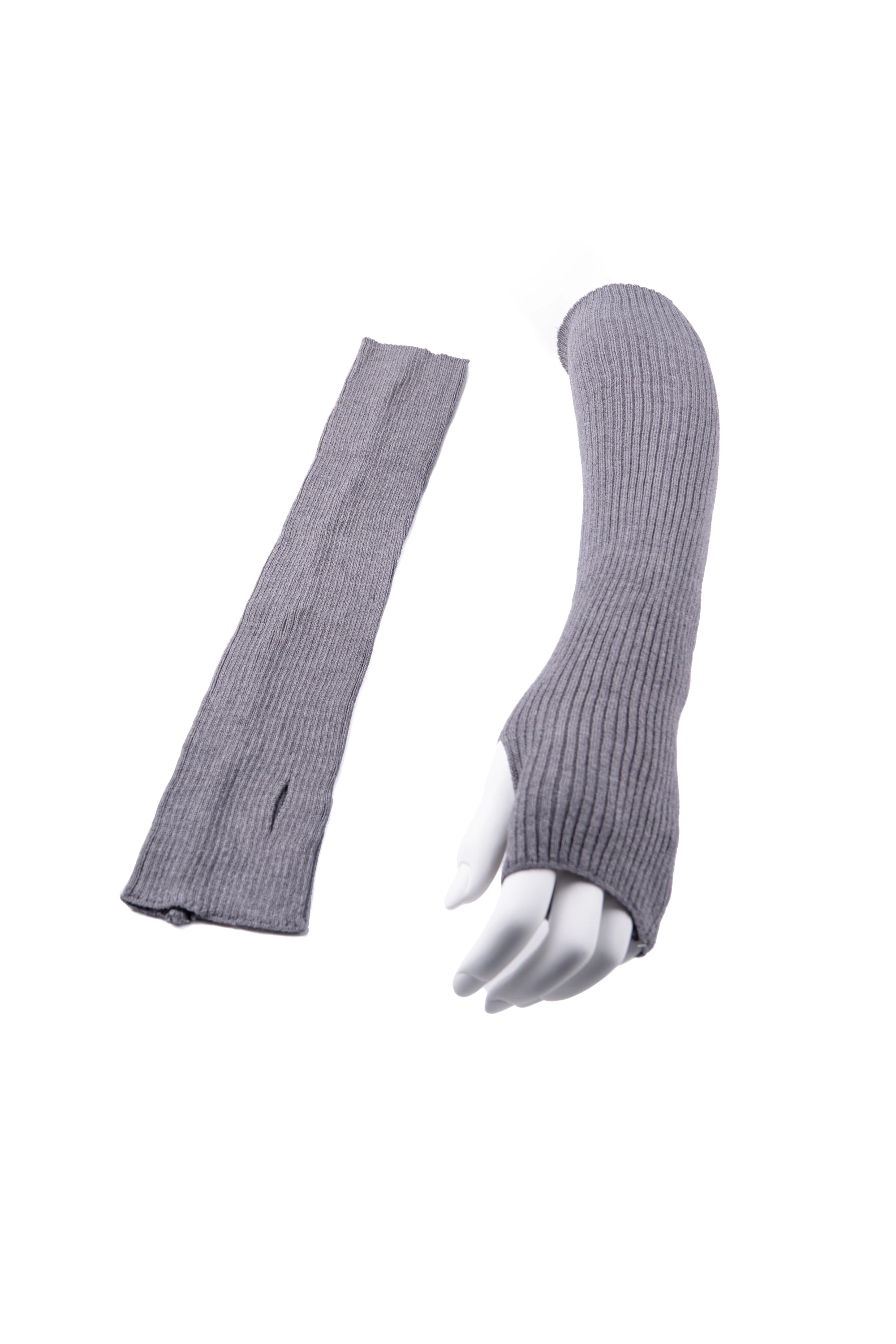 HAND SLEEVS 2 AW25 أكمام اليد