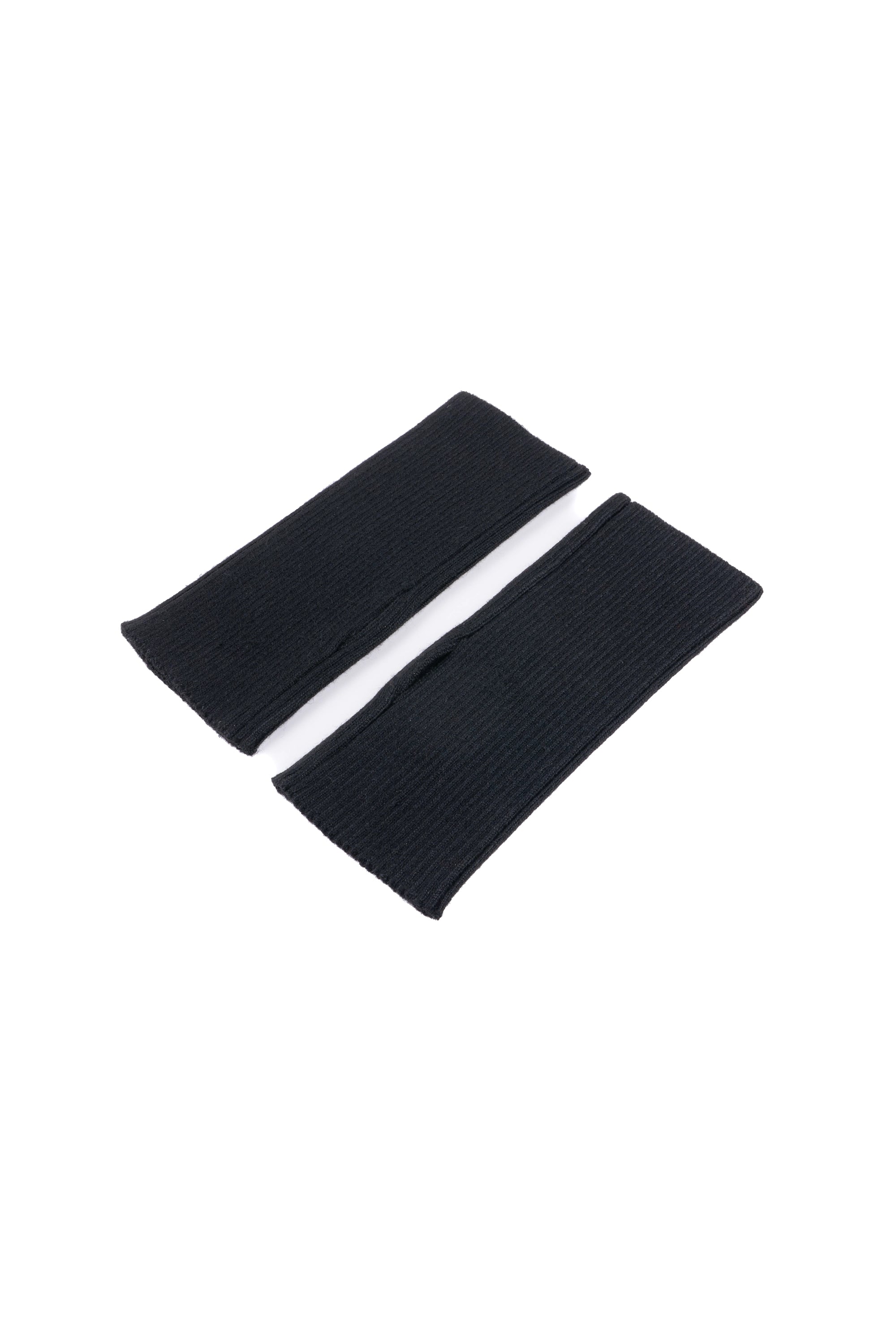 HAND SLEEVS  3  AW25 أكمام اليد