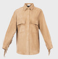 SUEDE SHACKET SHIRT KHAKI Shirt : Drop Shoulder. Shirt-tail Hem. Barrel cuffs. Playful Fringe-Details at the Back. Front Patch pocket كتف منسدل. حاشية على شكل قميص. أكمام أسطوانية.شراشيب جذابة في الخلف. جيب أمامي رقعة