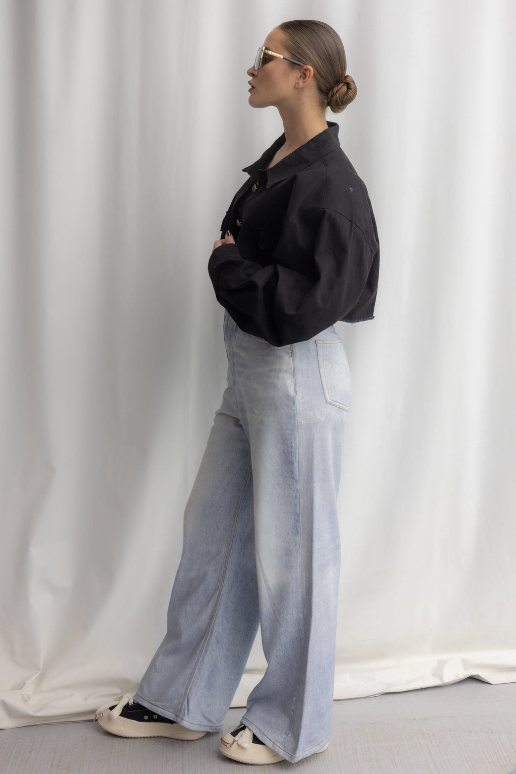 CROP SHIRT CARNIVAL كرنفال قميص قصير