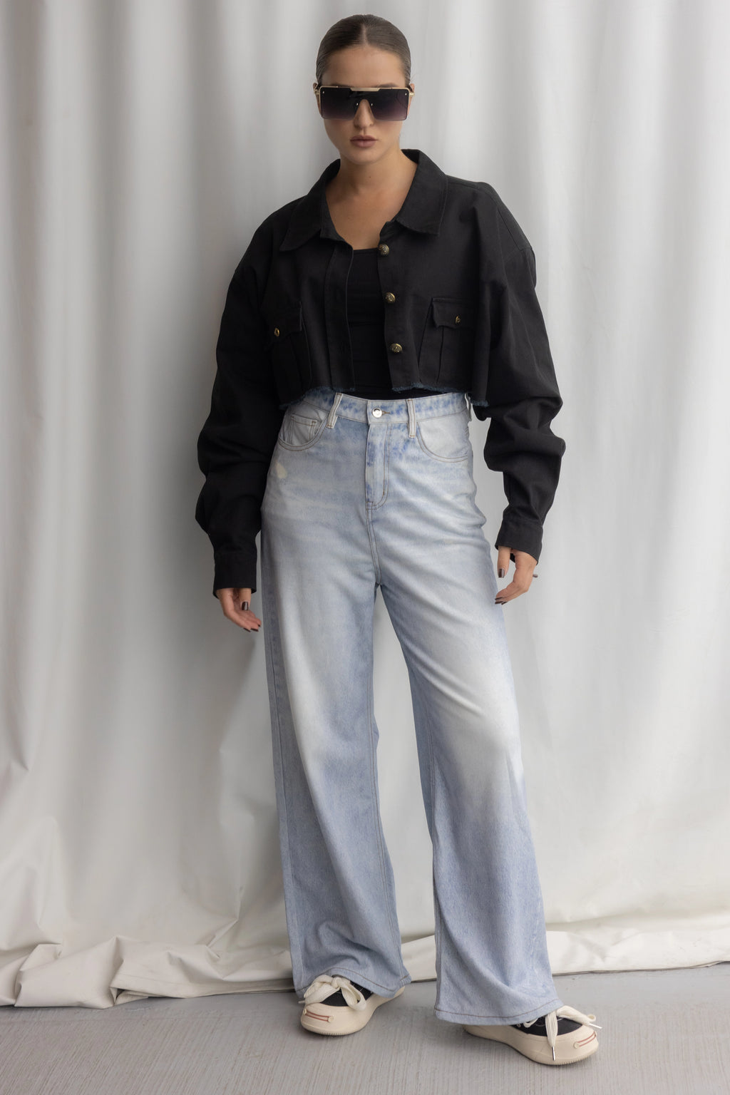CROP SHIRT CARNIVAL كرنفال قميص قصير