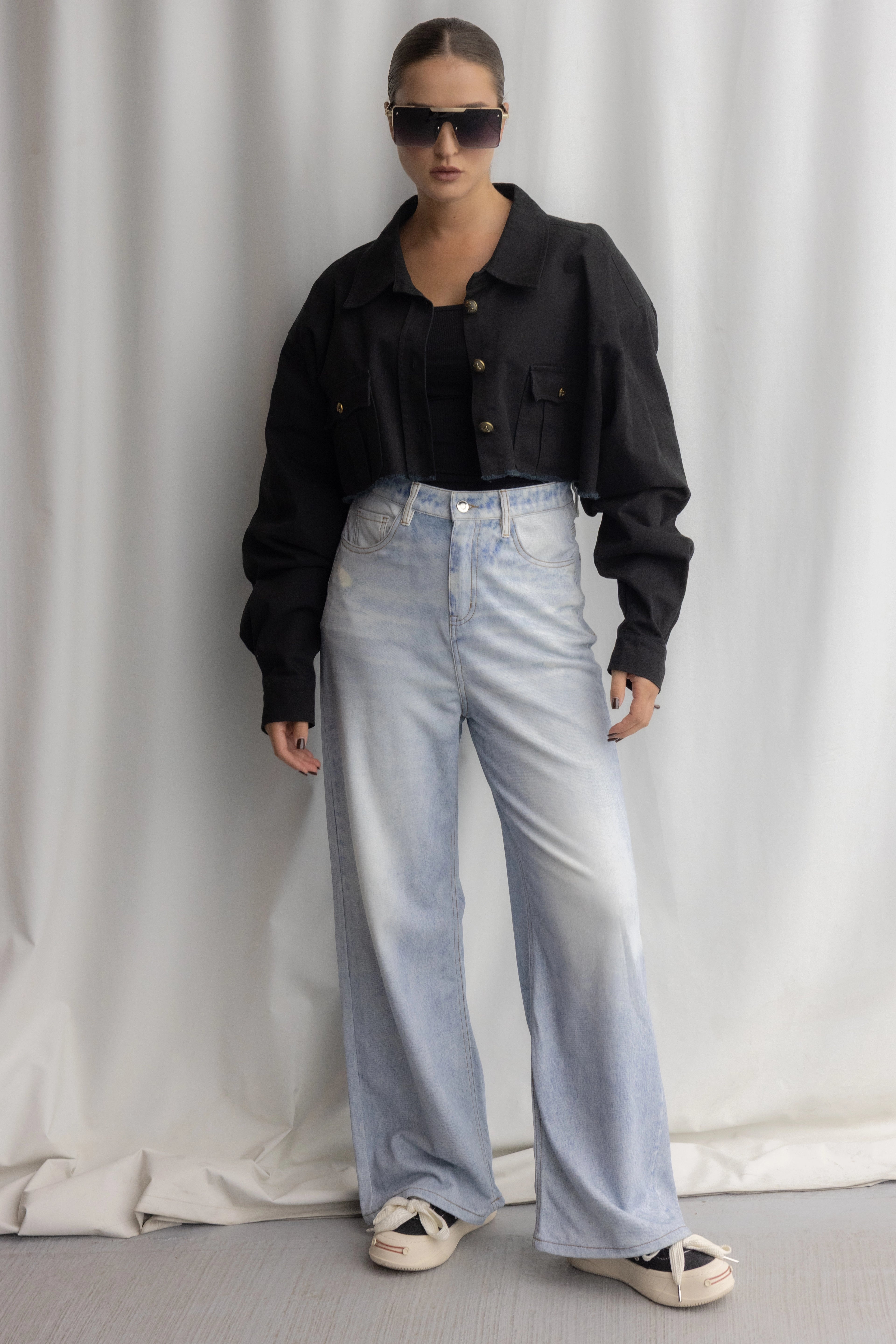CROP SHIRT CARNIVAL كرنفال قميص قصير