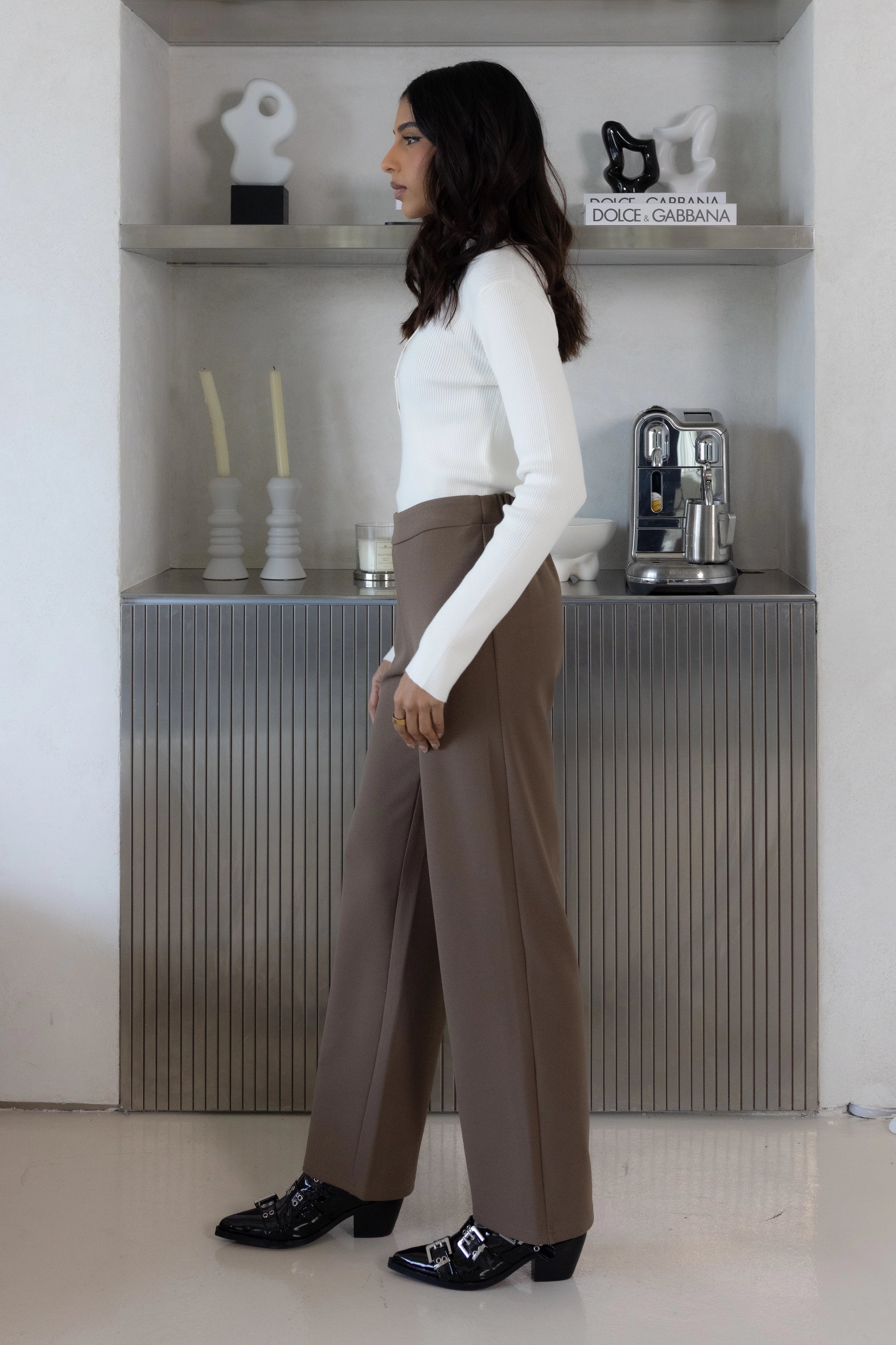 STRAIGHT RELAXED TROUSER بنطال مستقيم ومريح
