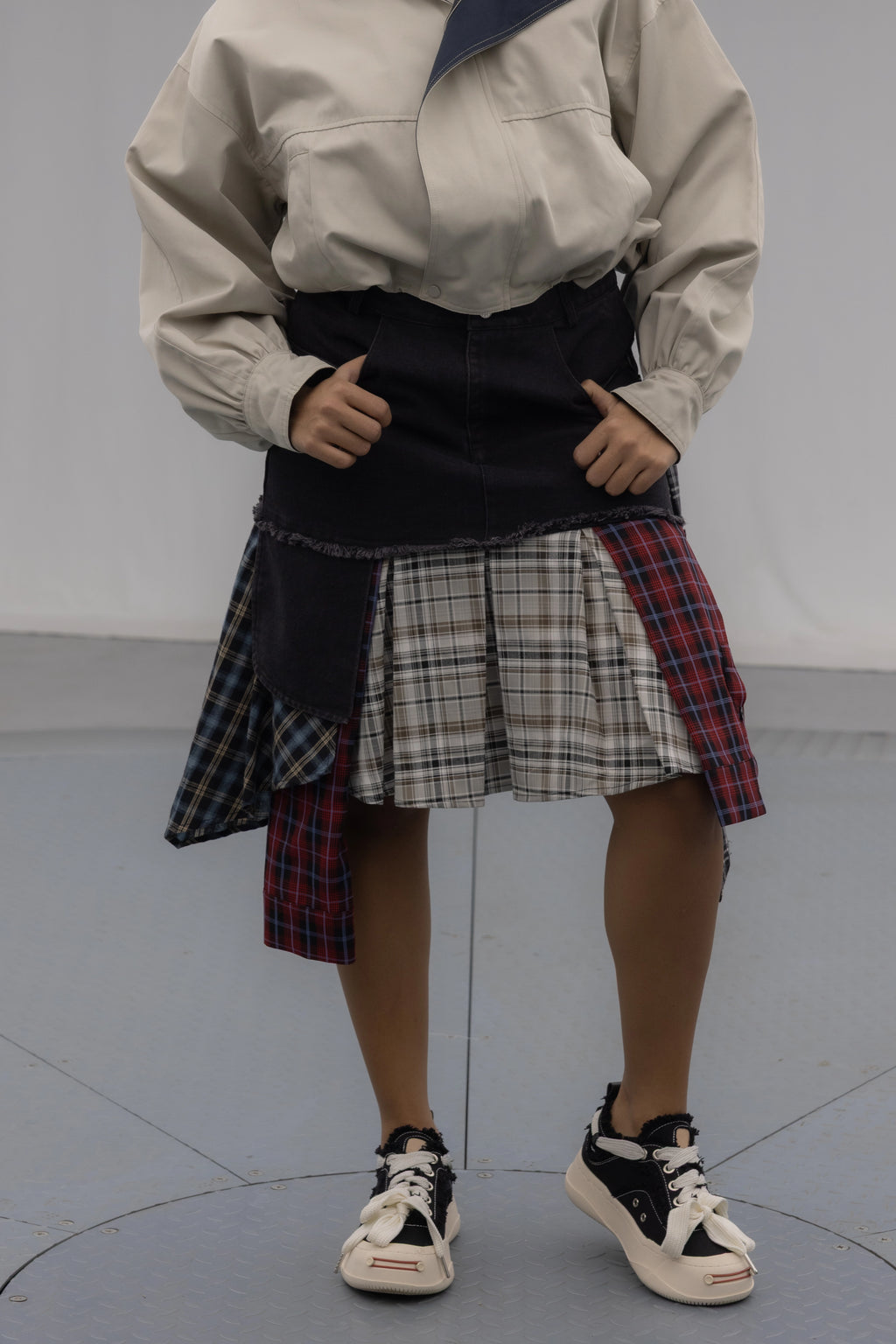 CHECKED REVIVAL SKIRT  تنورة كاروهات ريفايفل