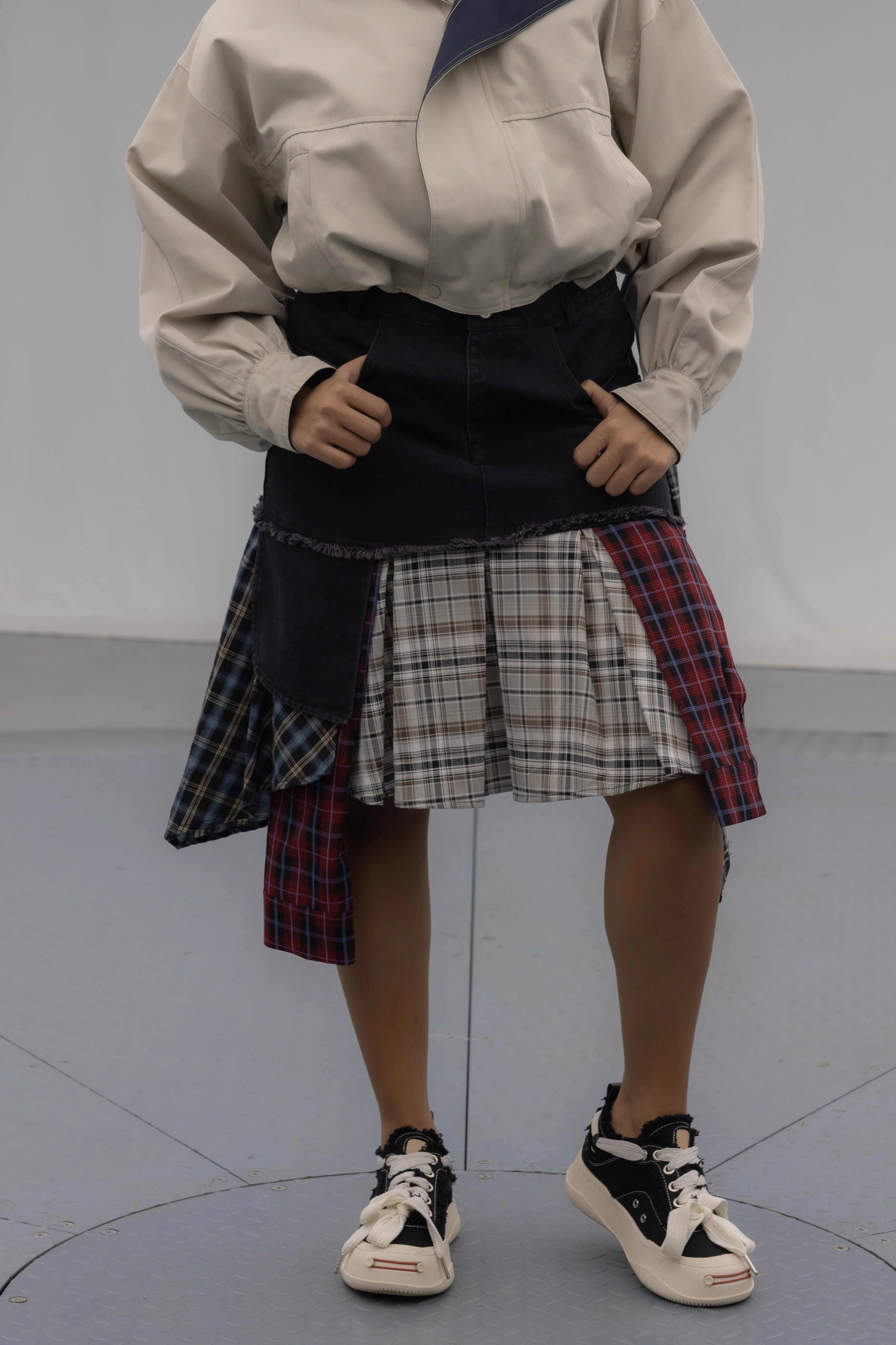 CHECKED REVIVAL SKIRT  تنورة كاروهات ريفايفل
