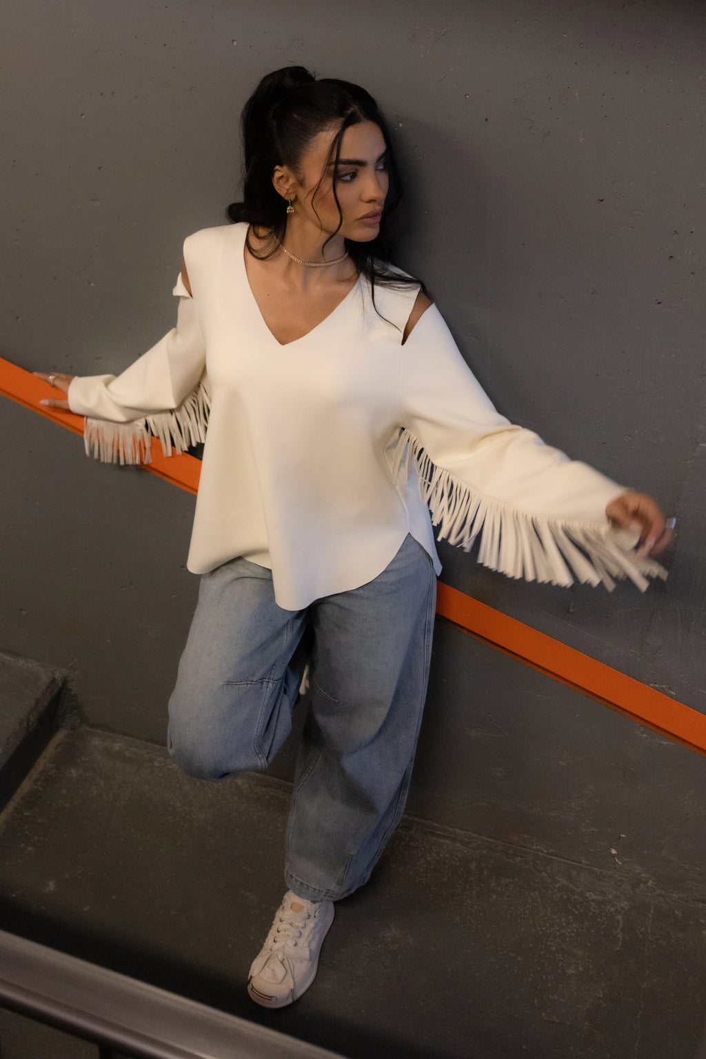 BOHO FRINGE TOP بلوزة بوهيمية مزينة بشراشيب