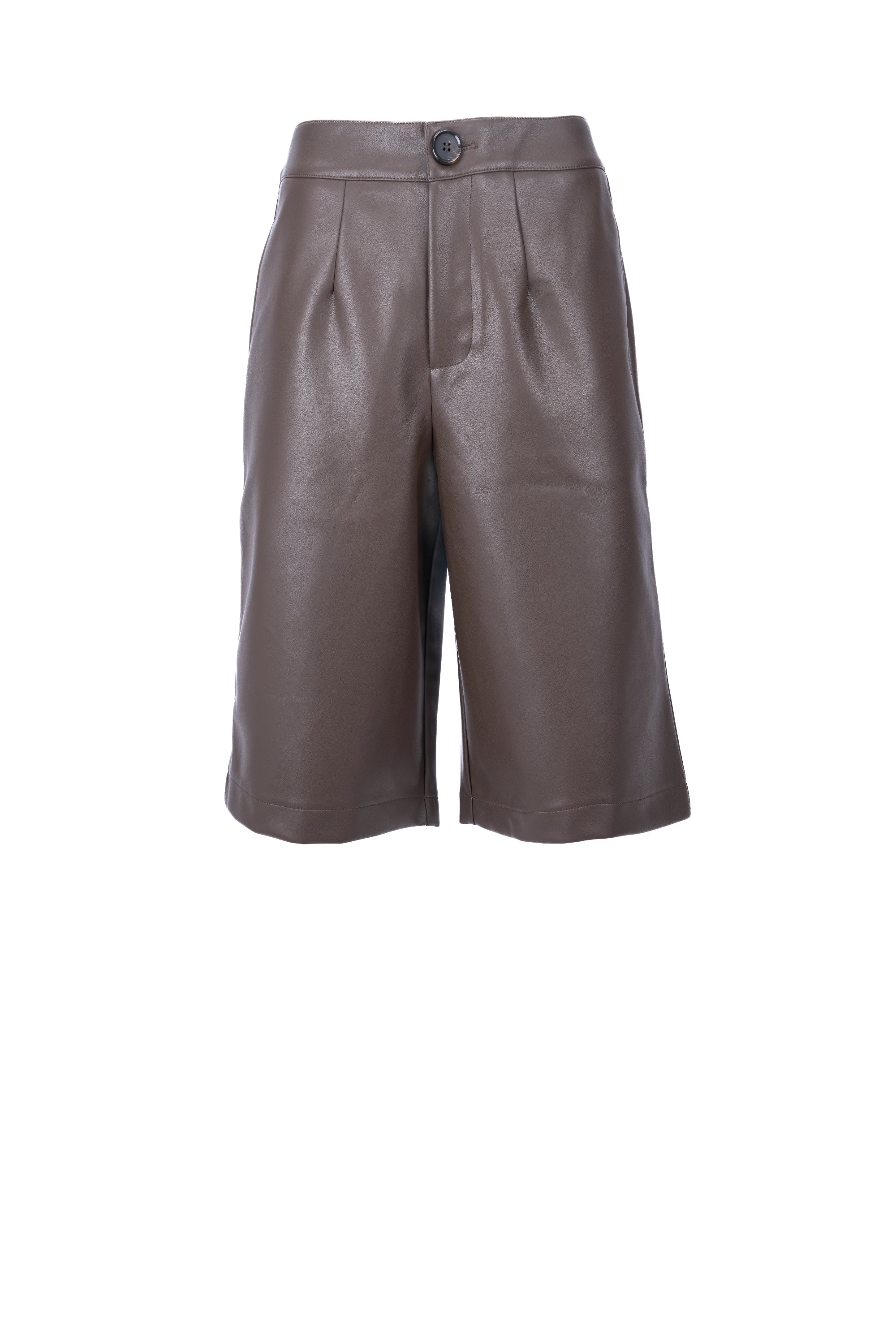 PU BERMUDA SHORTS شورت برمودا من البولي يوريثان