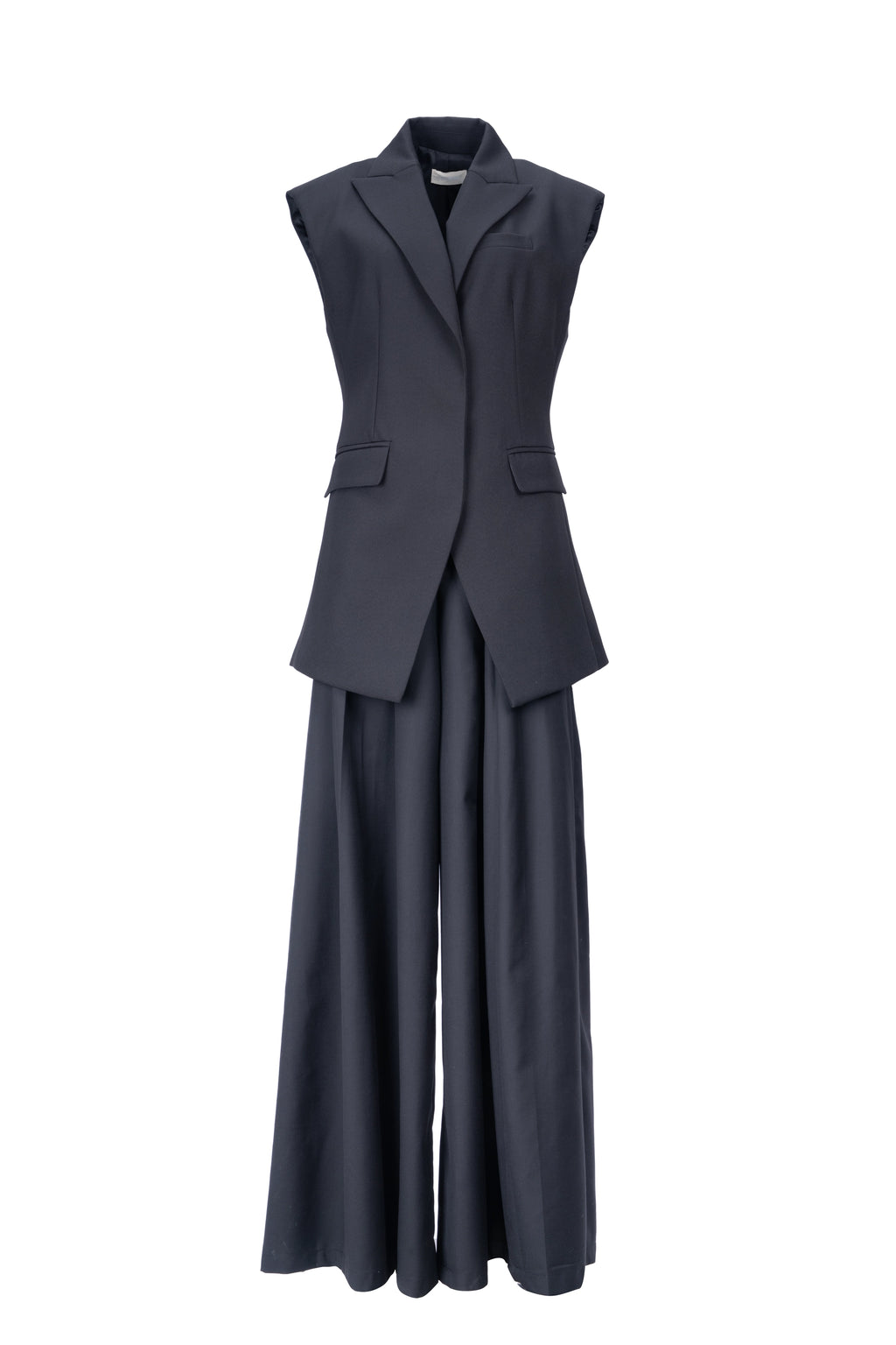 THE ONYX CO-ORD SET طقم أونيكس المنسق