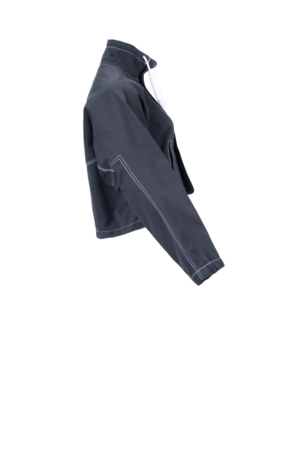 HIGH RISE JACKET جاكيت عالي الخصر