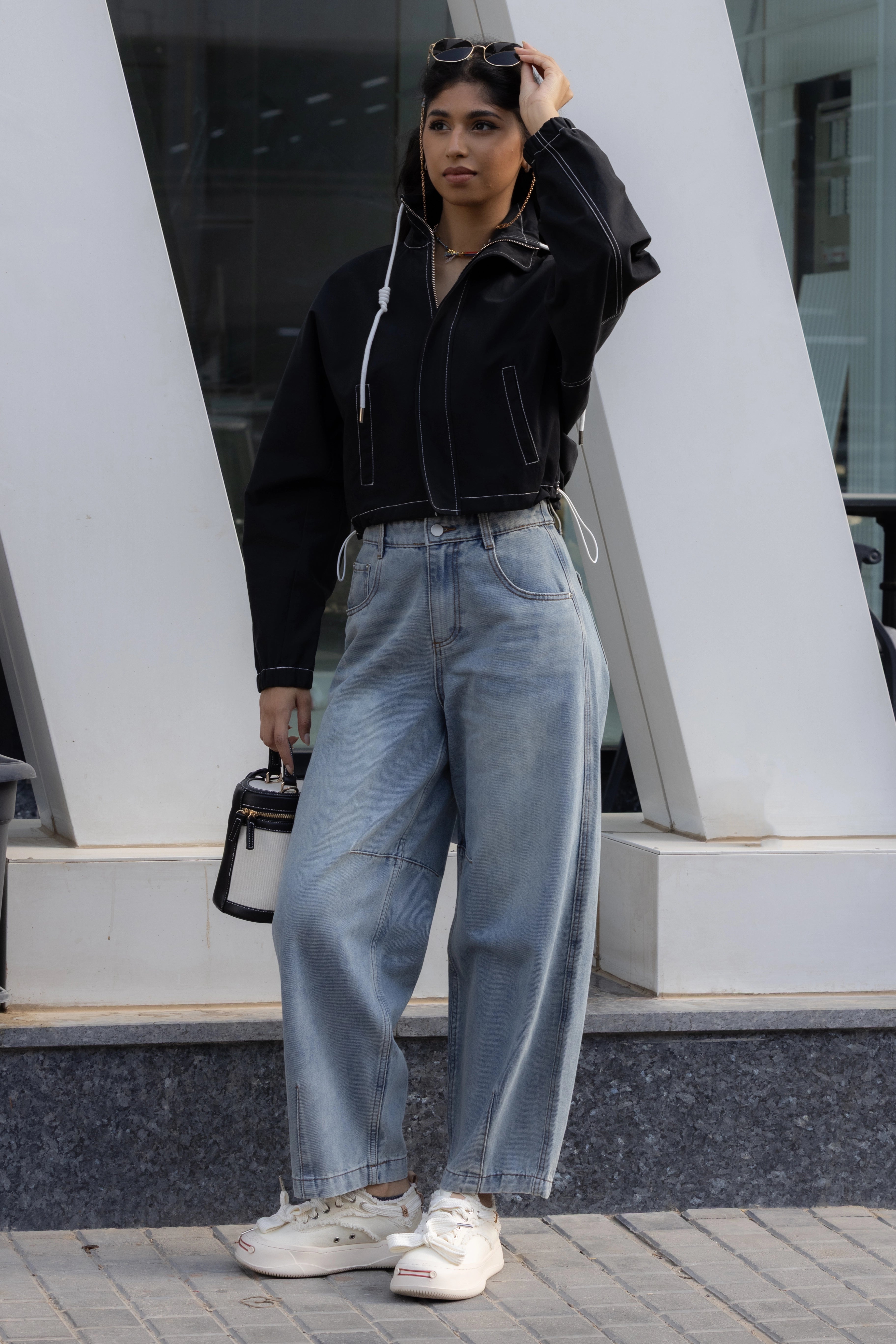 HIGH RISE JACKET جاكيت عالي الخصر