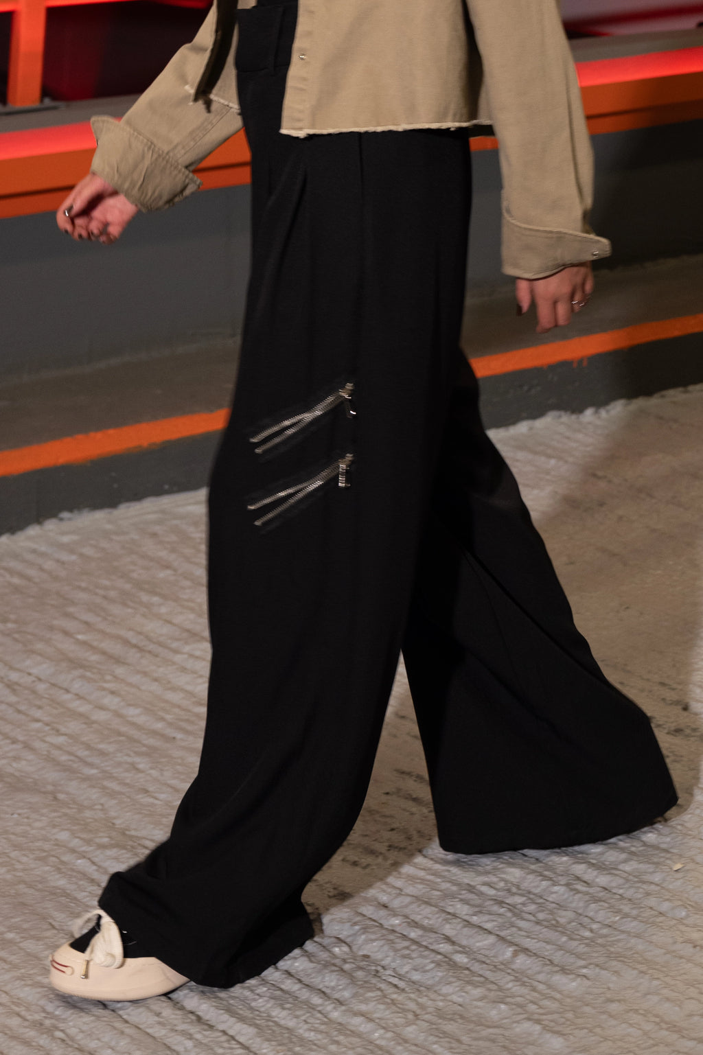 ZIP FUSION  TROUSER بنطال بسحاب مدمج