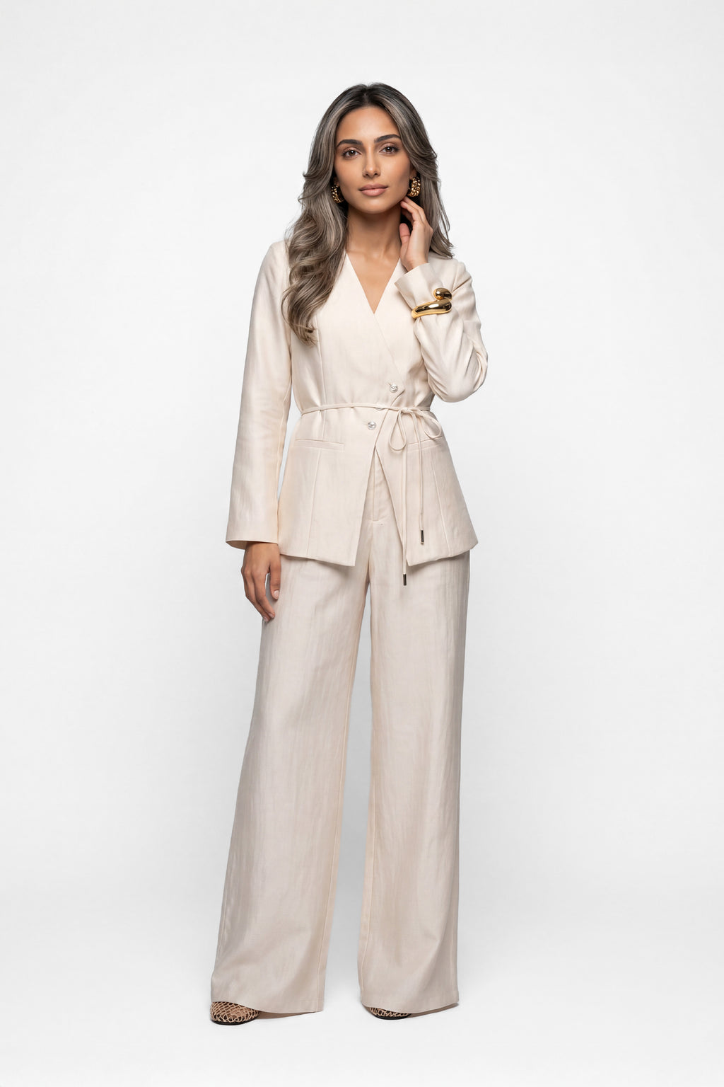 REGALIA CO-ORD SET : واسع الساقين. خصر مرتفع. إغلاق بسحاب