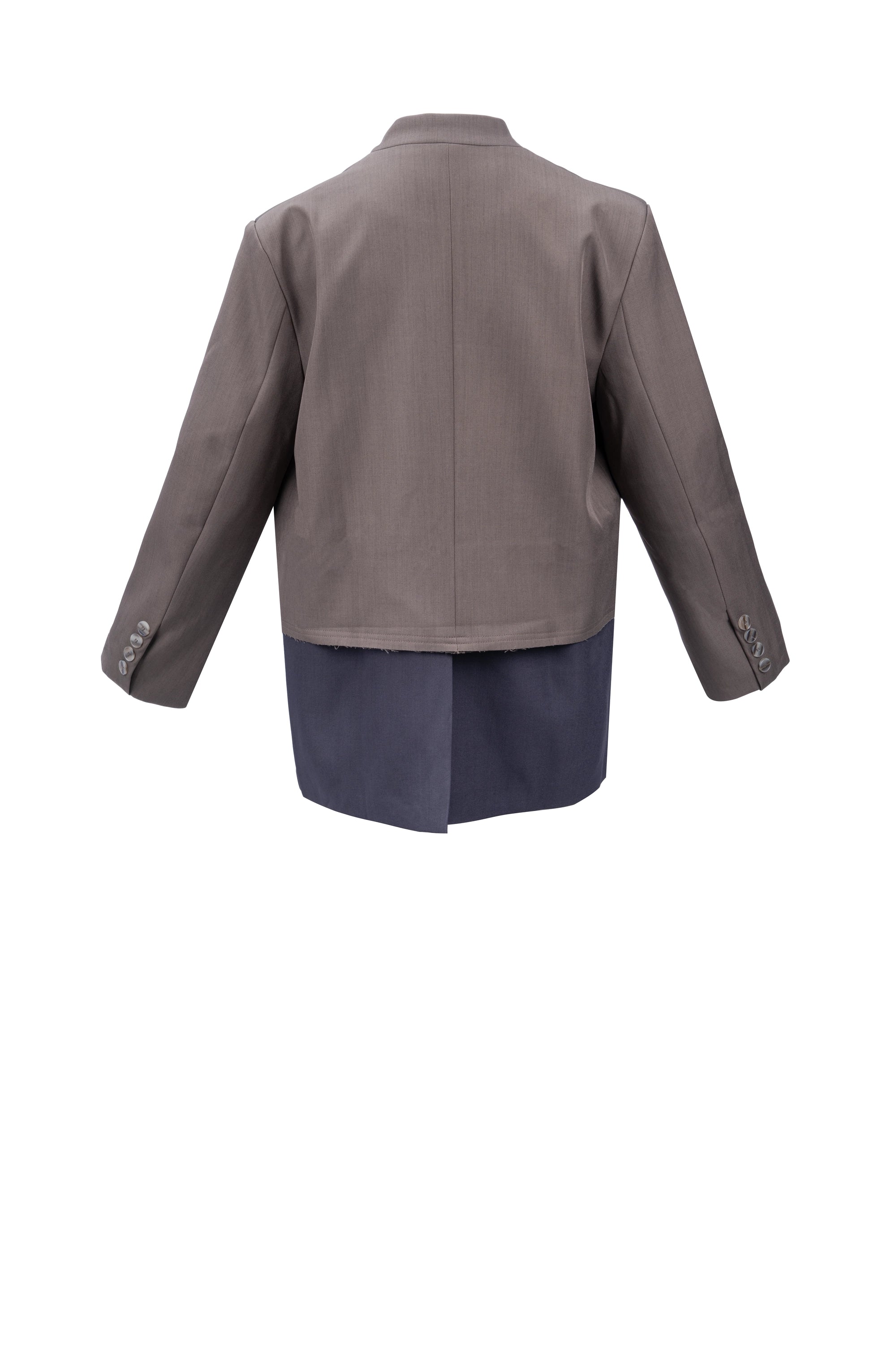 TRAILBLAZING BLAZER بليزر رائد