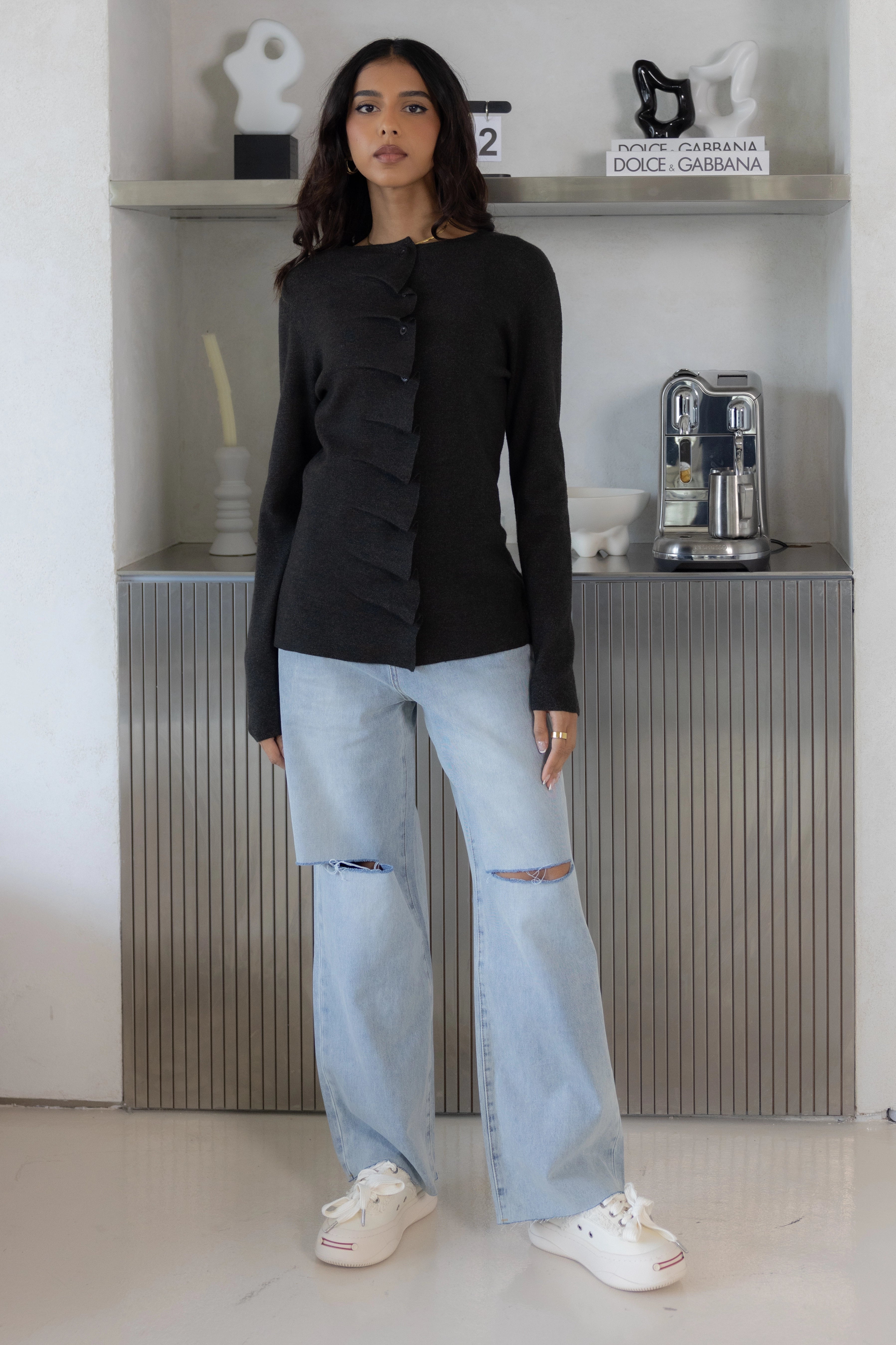 SEASHELL RUCHED TOP بلوزة مكشكشة على شكل صدفة بحرية