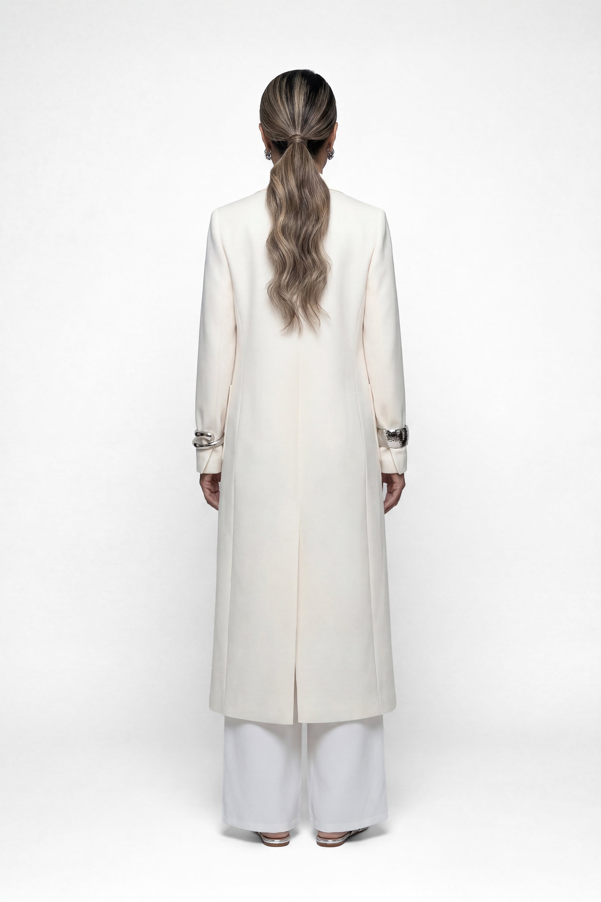 ECRU EMBER COAT معطف بلون بيج محمر