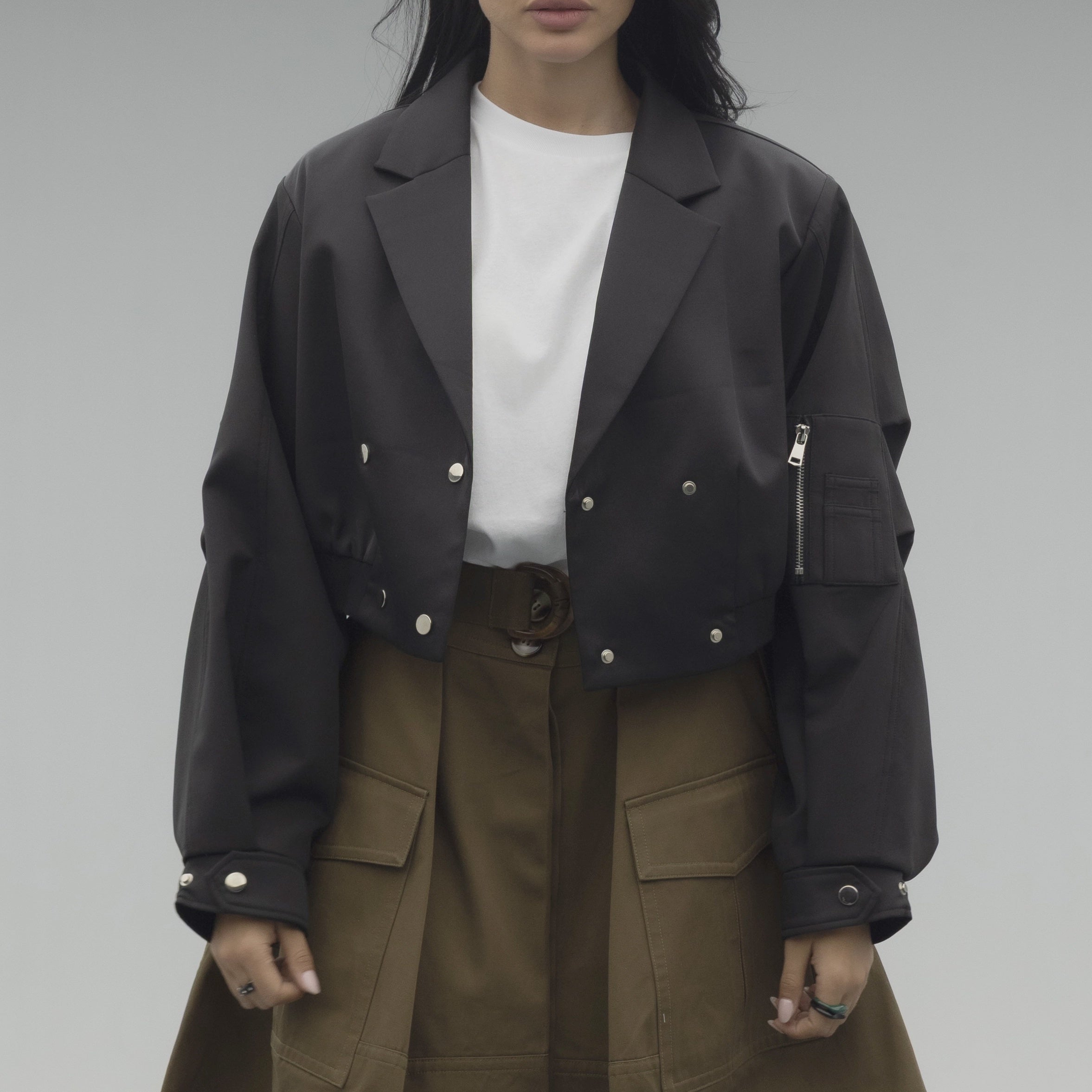 JET SETTER BLAZER بليزر أنيق للمسافرين