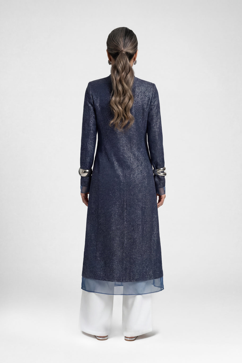 SAPPHIRE COAT معطف ياقوتي