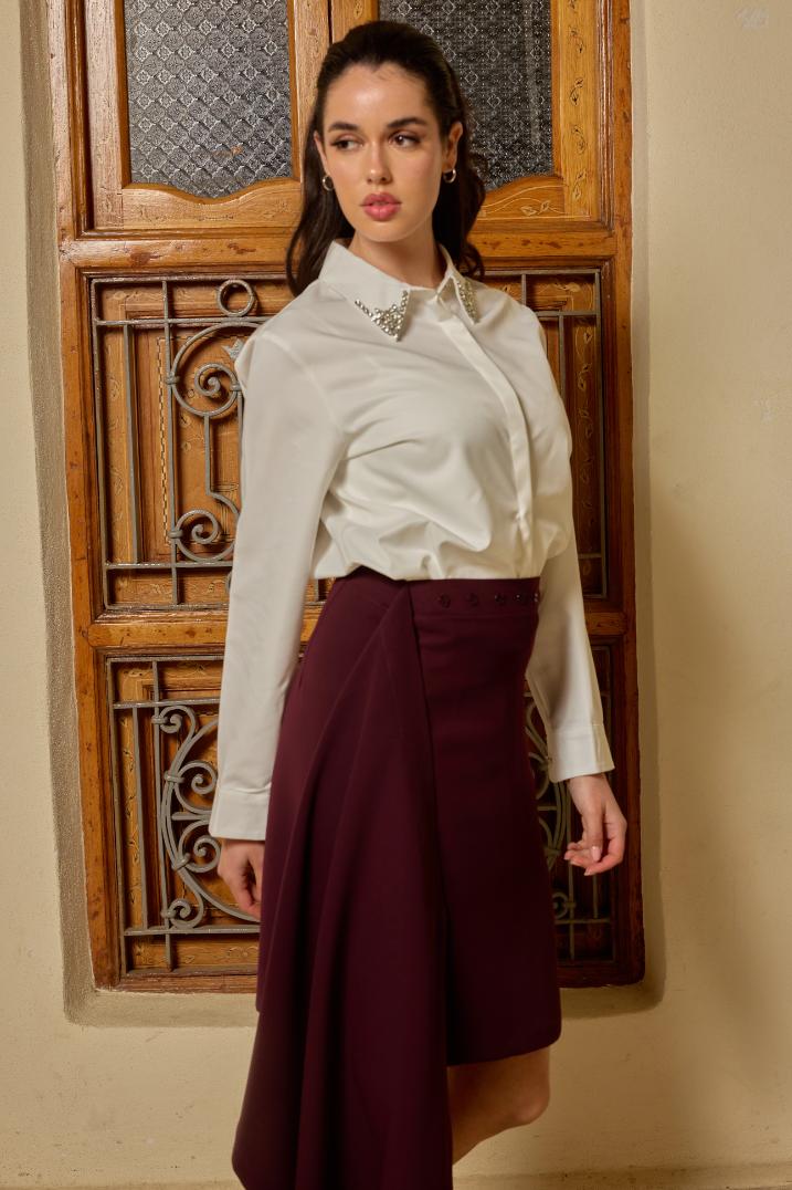 CROP GLITZ APEX SHIRT طول قصير، أكمام طويلة، حافة سفلية.